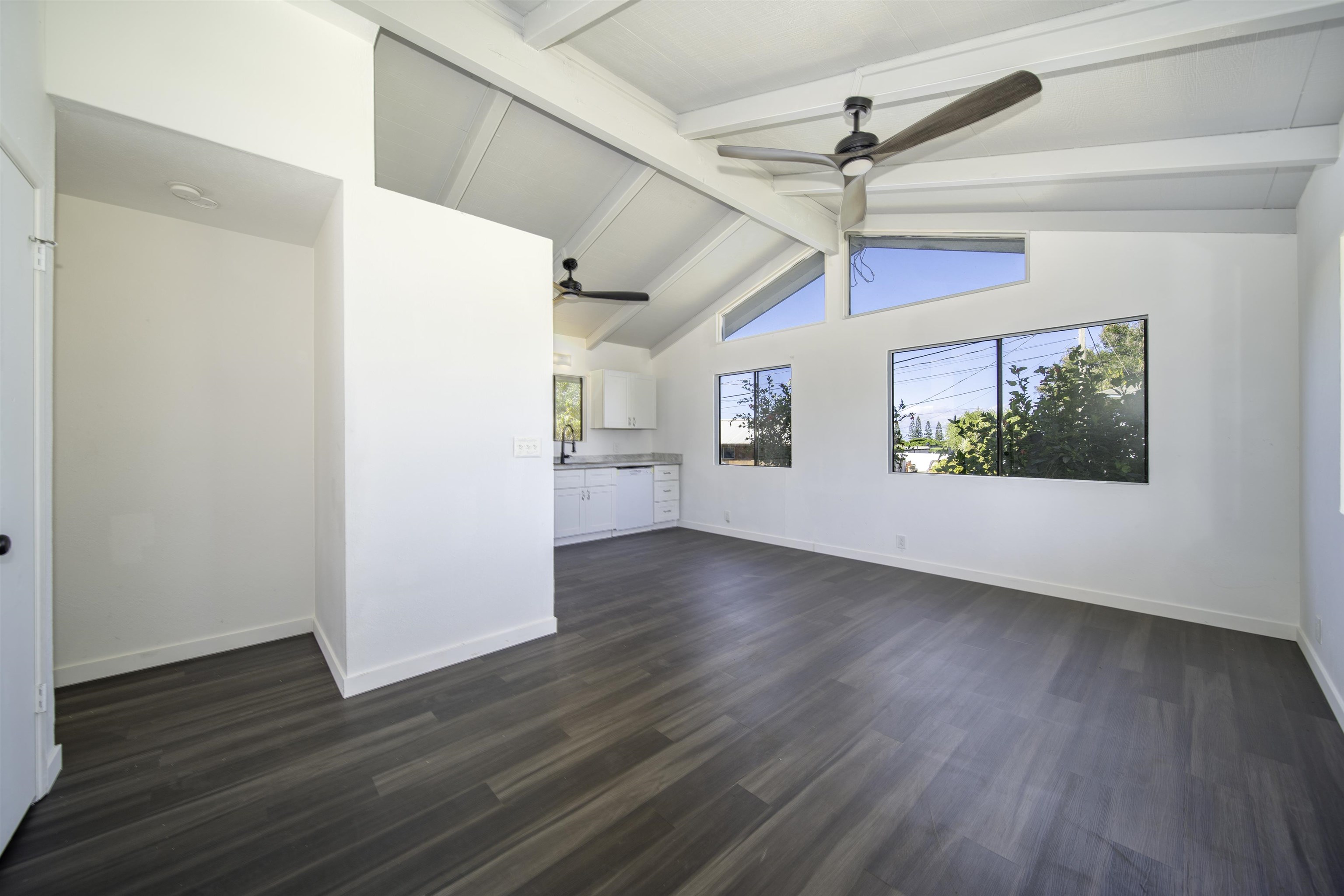926 Makani Rd Property Photo 8