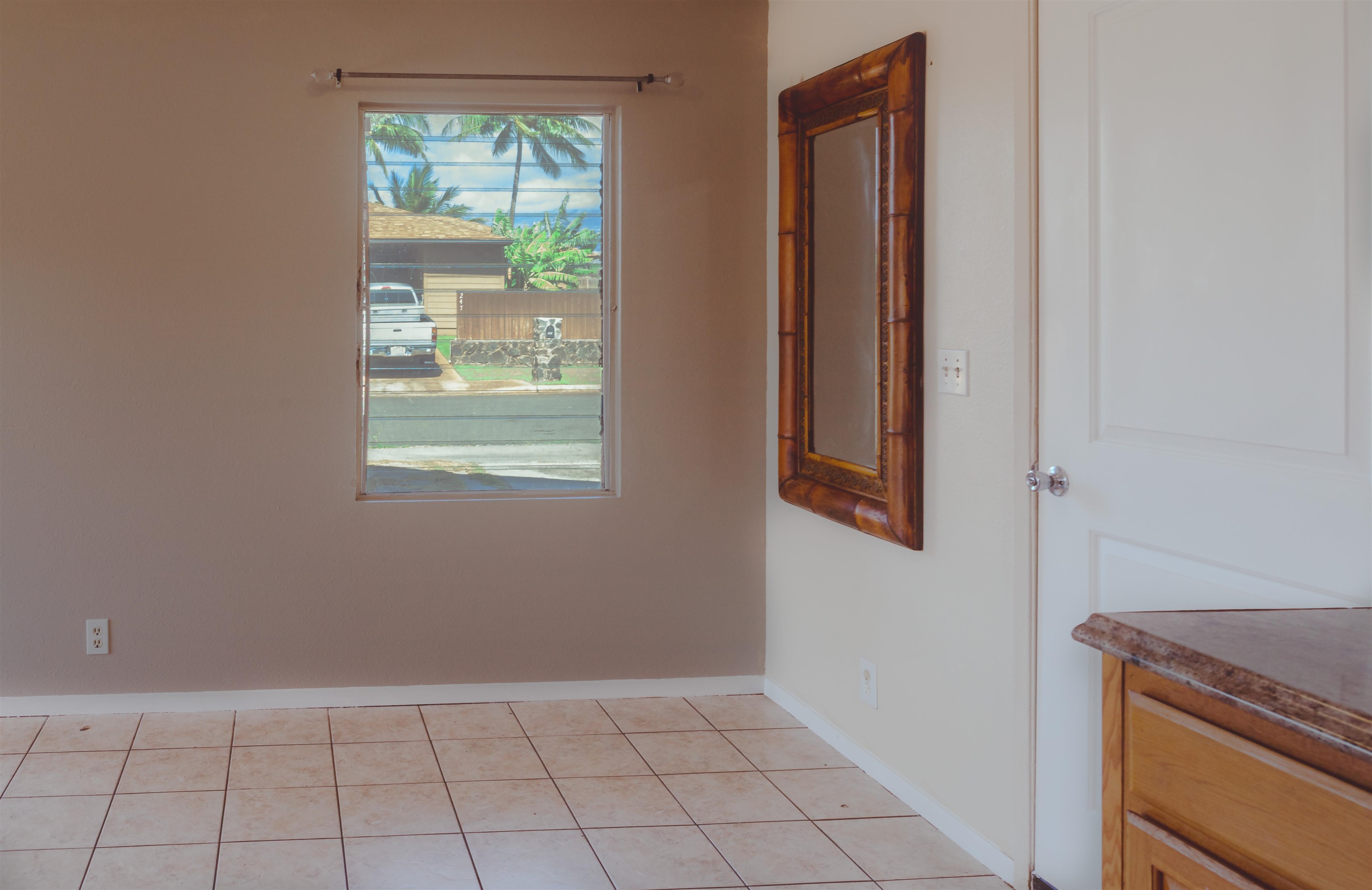 244 Hoalike St Property Photo 10