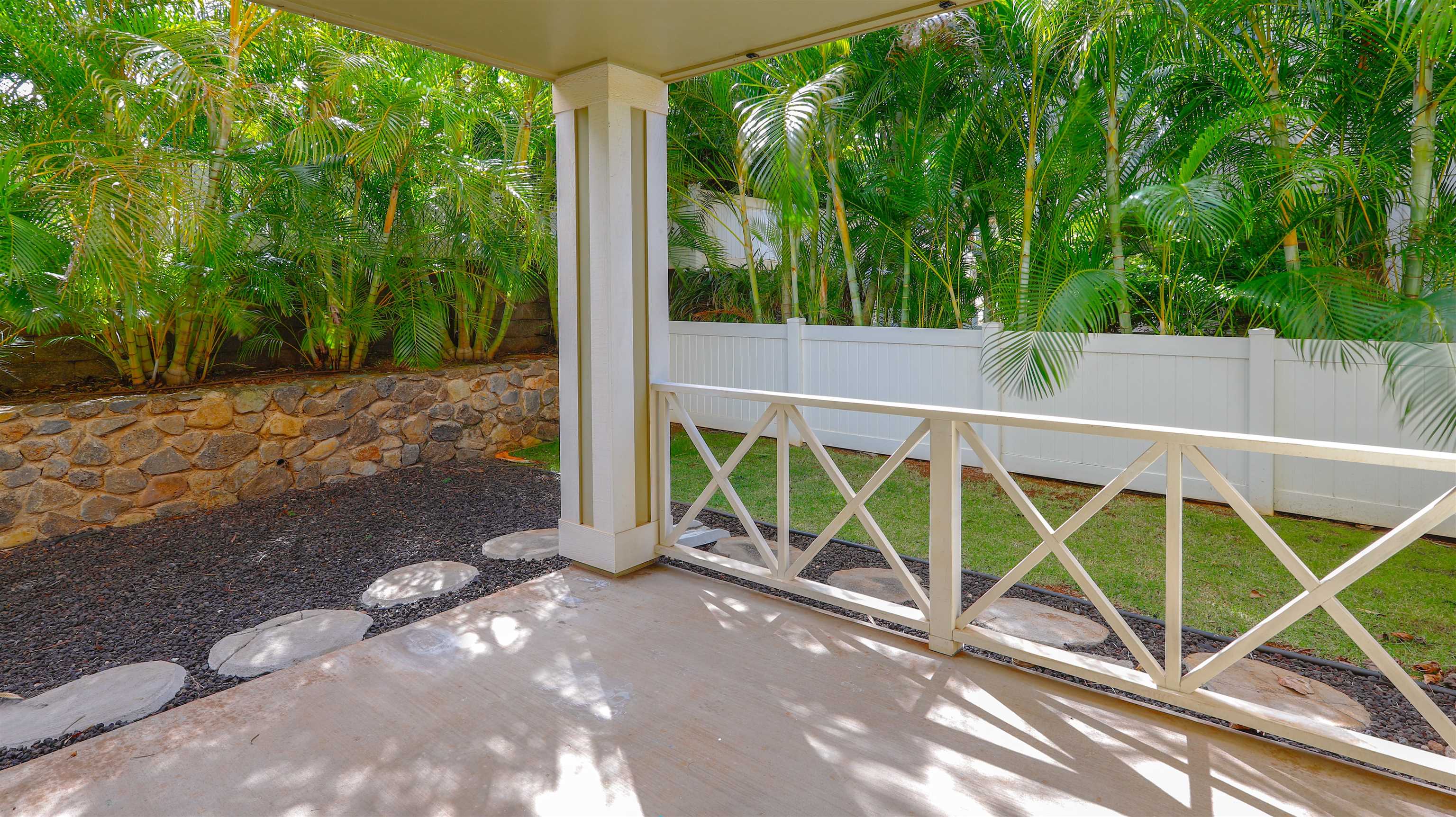 22 & 18 Kili Nahe St Property Photo 9