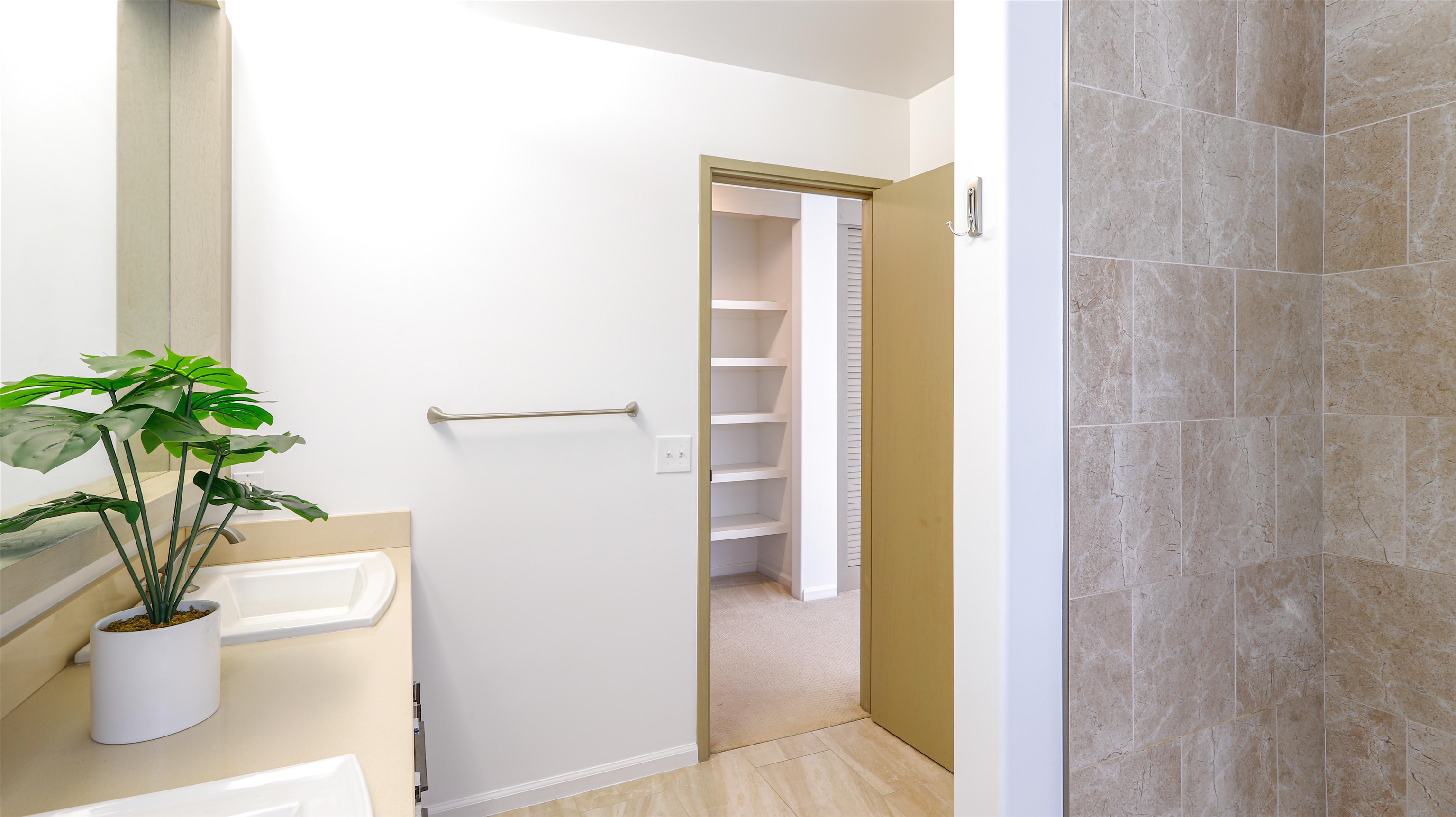 22 & 18 Kili Nahe St Property Photo 29