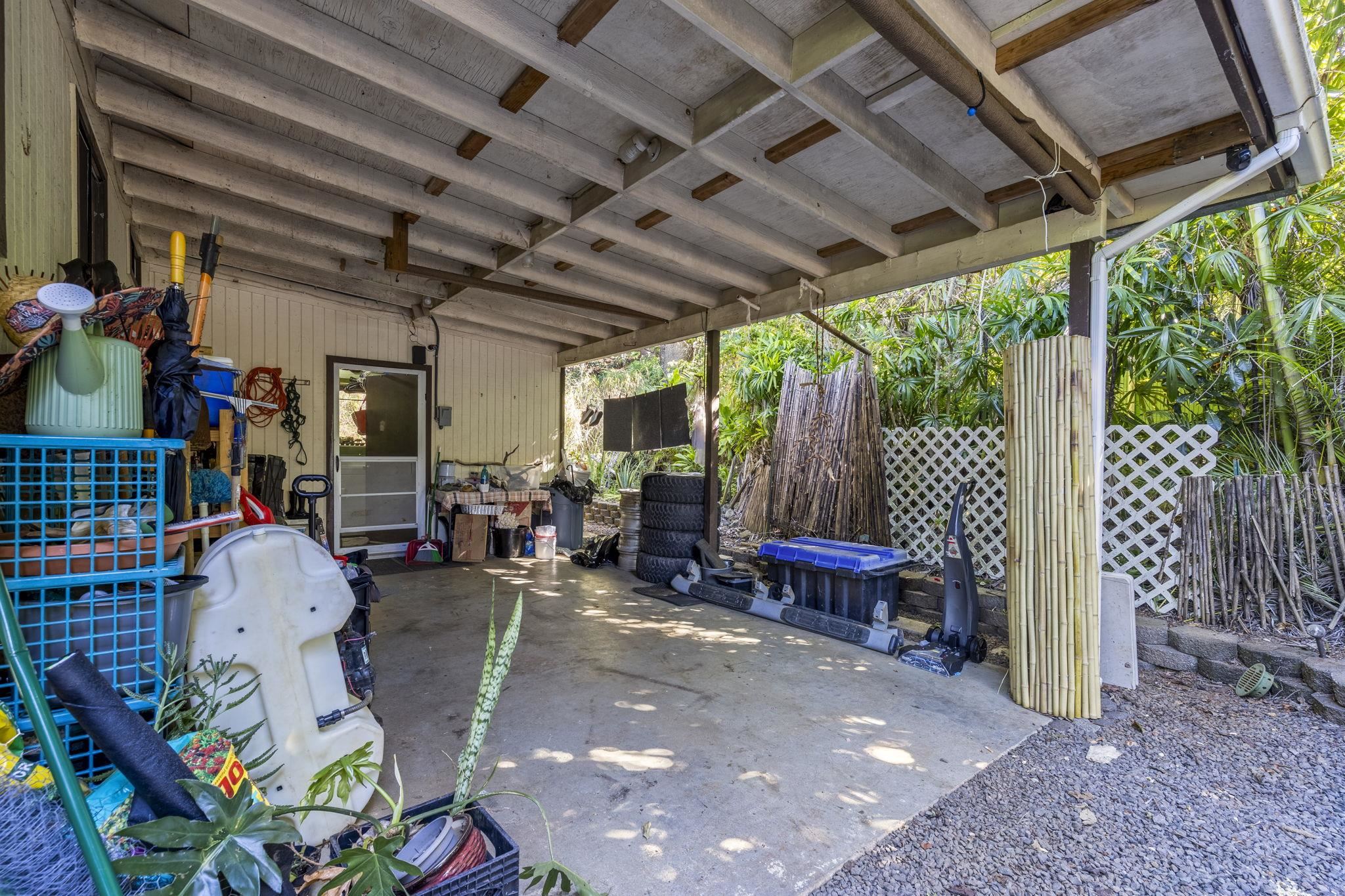 998 Kauhikoa Rd Property Photo 37