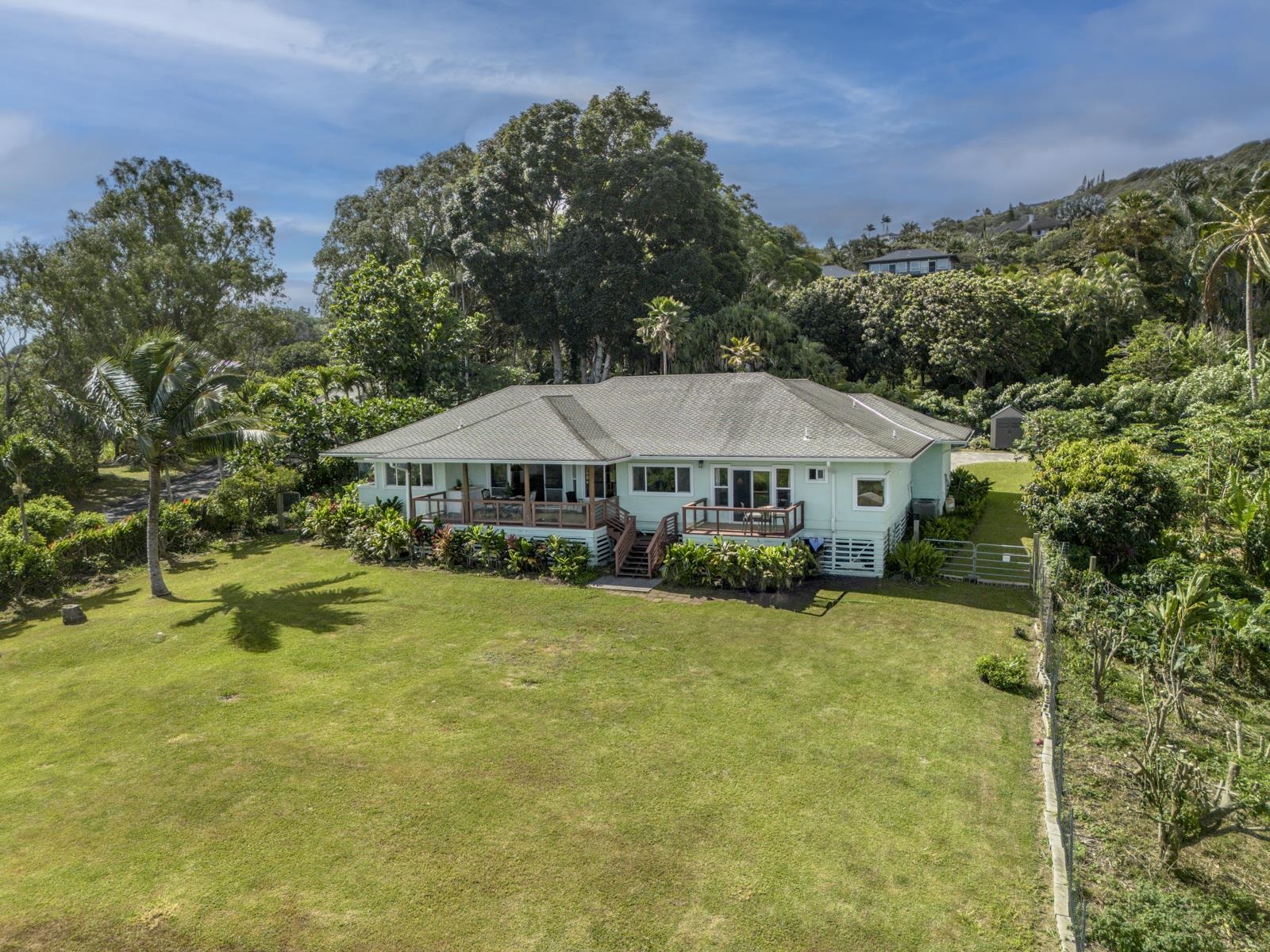 555 Kaukini Loop Property Photo 4