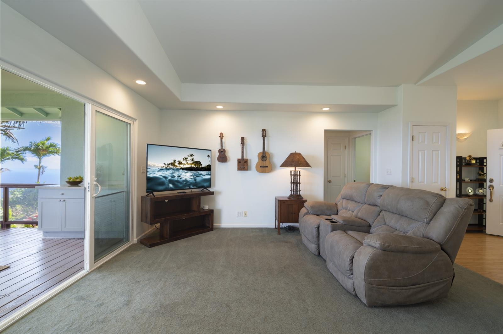 555 Kaukini Loop Property Photo 14