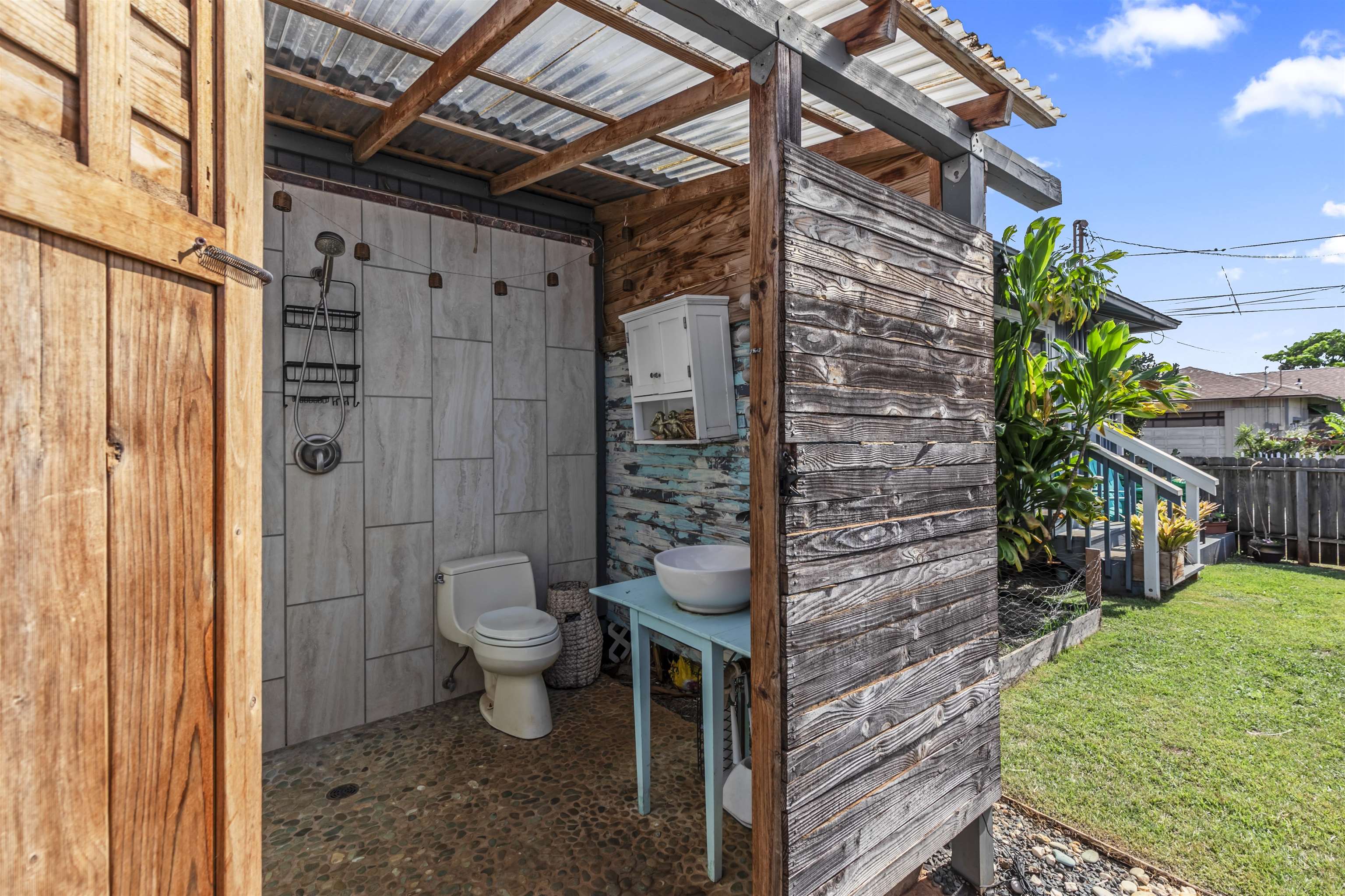573 Pili Loko St Property Photo 24