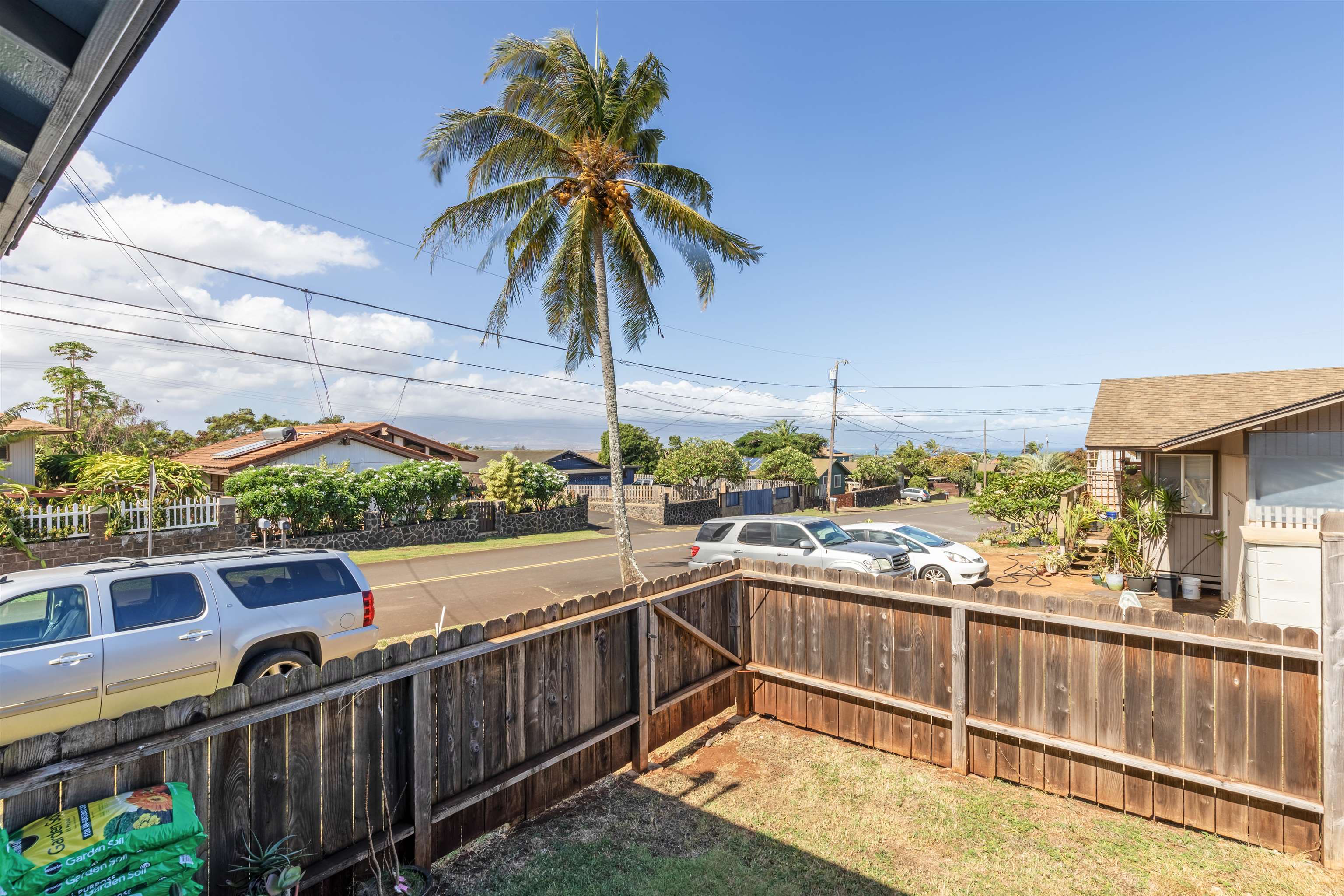 573 Pili Loko St Property Photo 33