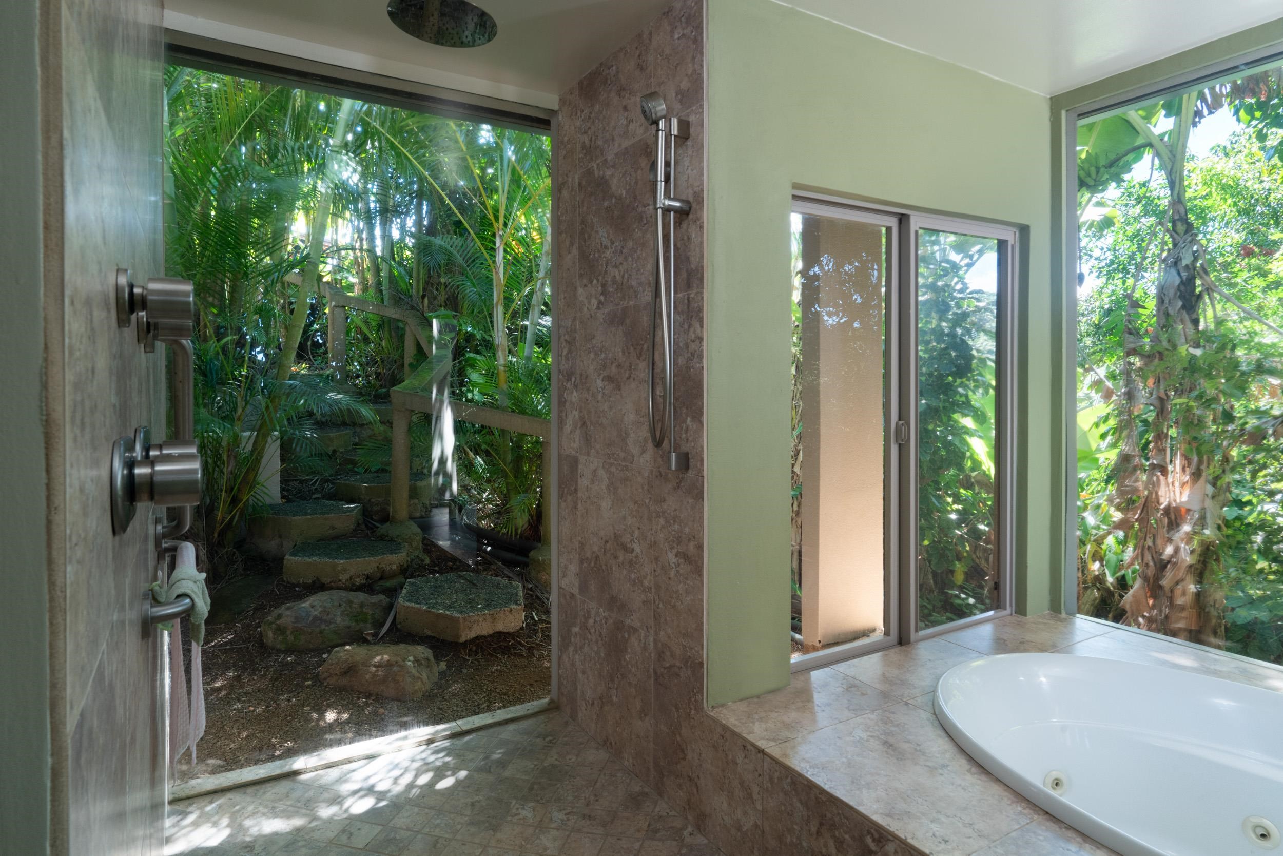 715 N Honokala Rd Property Photo 27