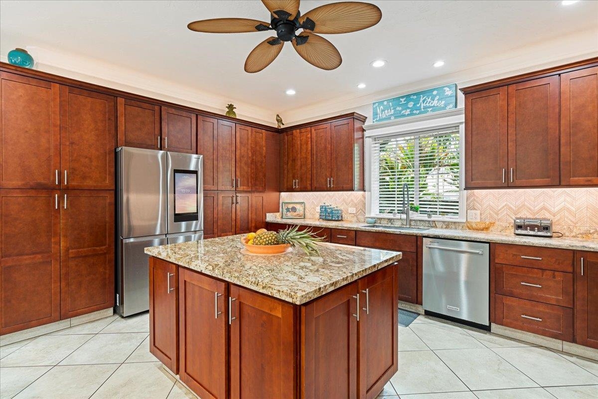 440 Mikioi Pl Property Photo 15
