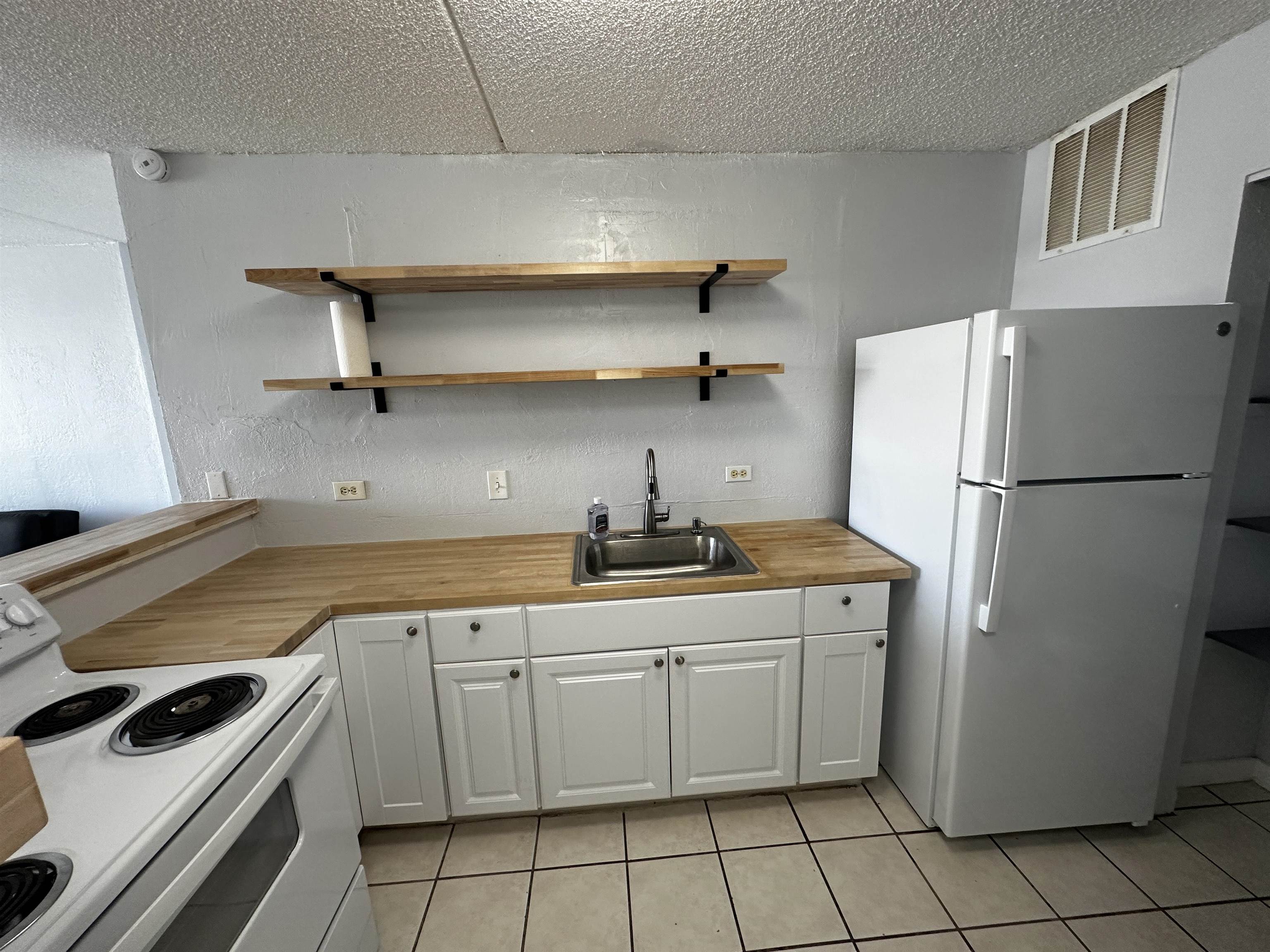 111 Kahului Beach Rd Property Photo 4