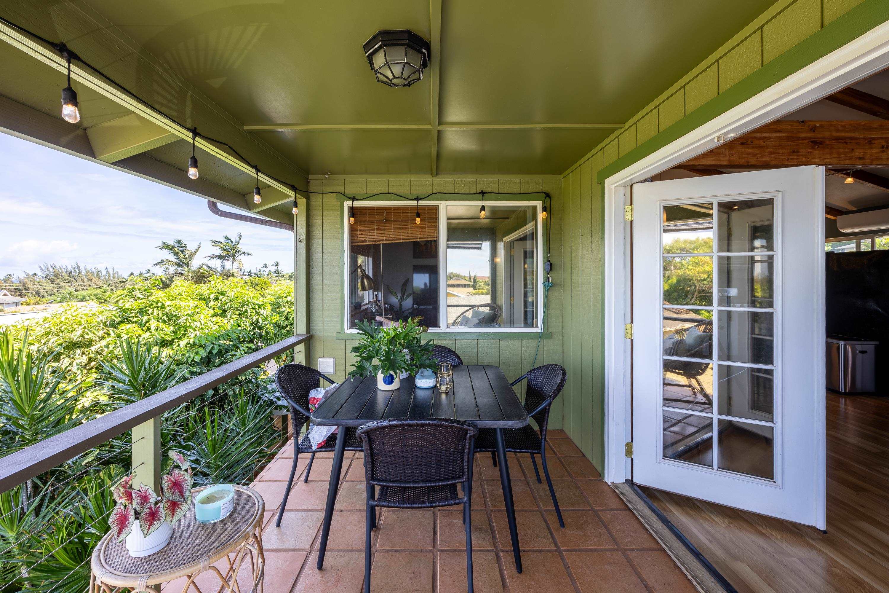 258 Kahiko St Property Photo 8