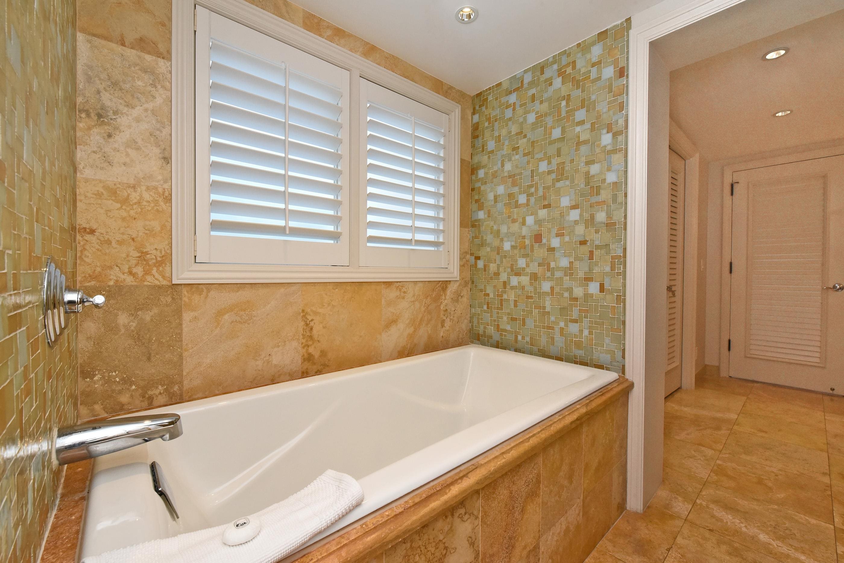 1 Ritz Carlton Dr Property Photo 20