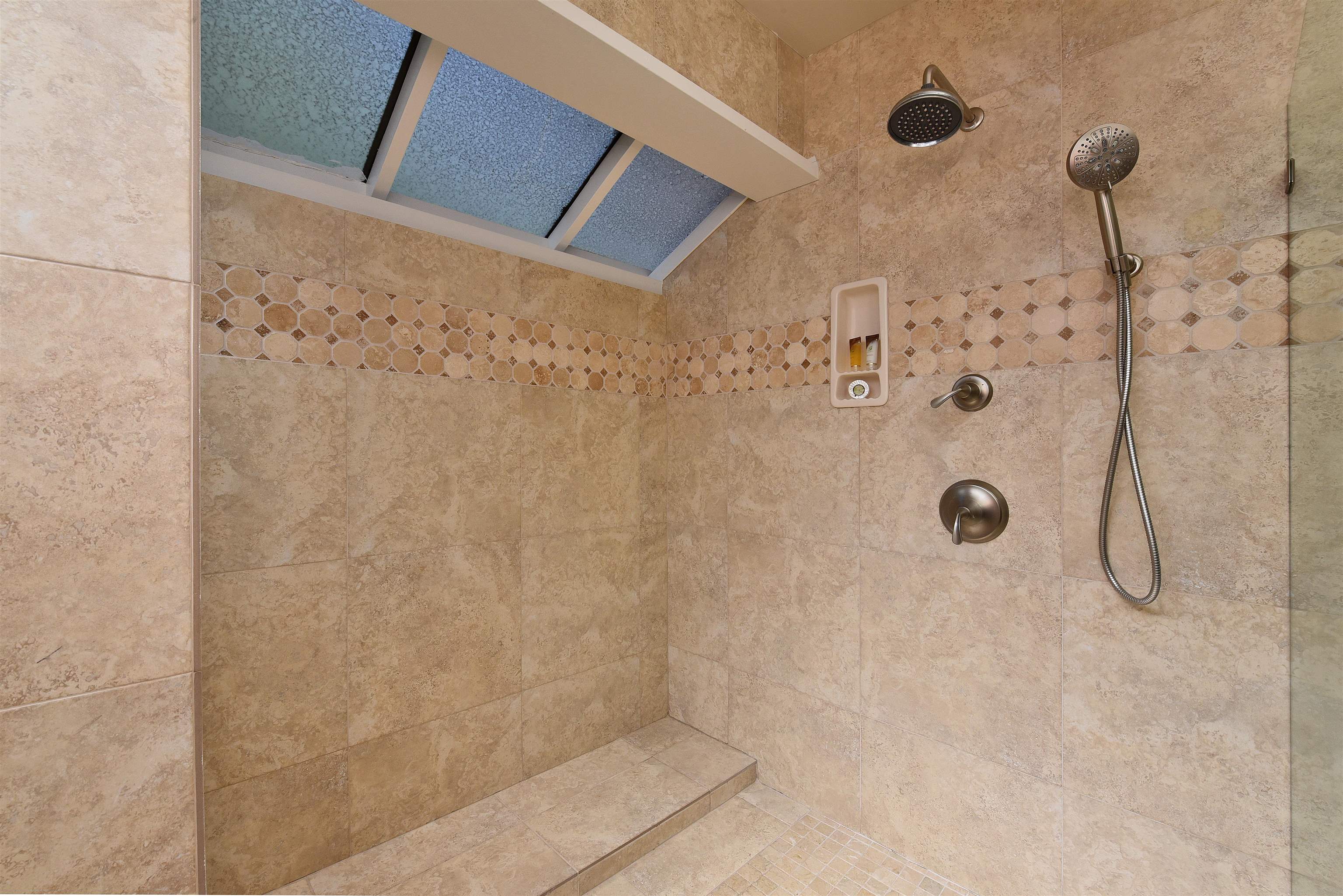 500 Bay Dr Property Photo 38
