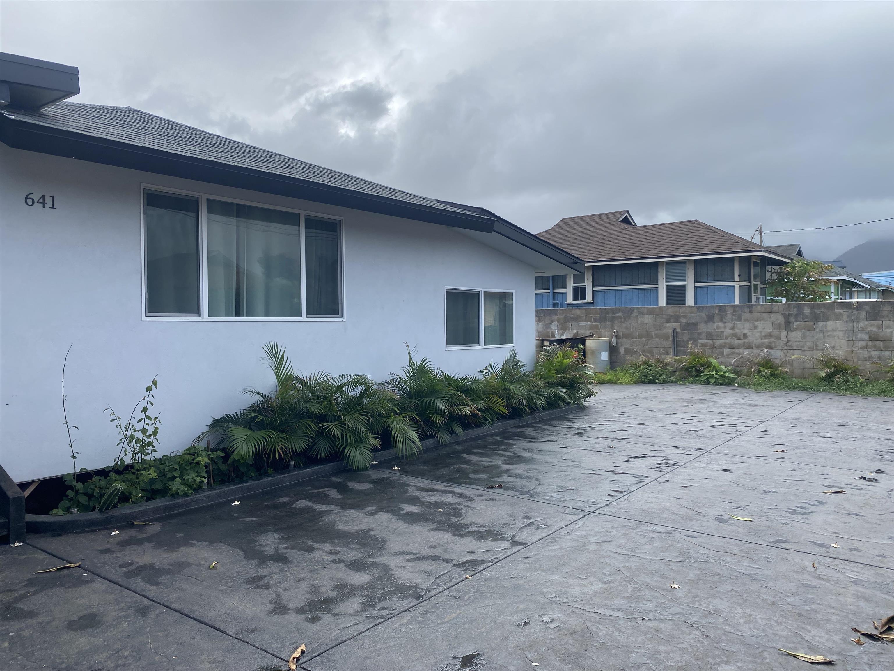 641 Linekona Pl Property Photo 13