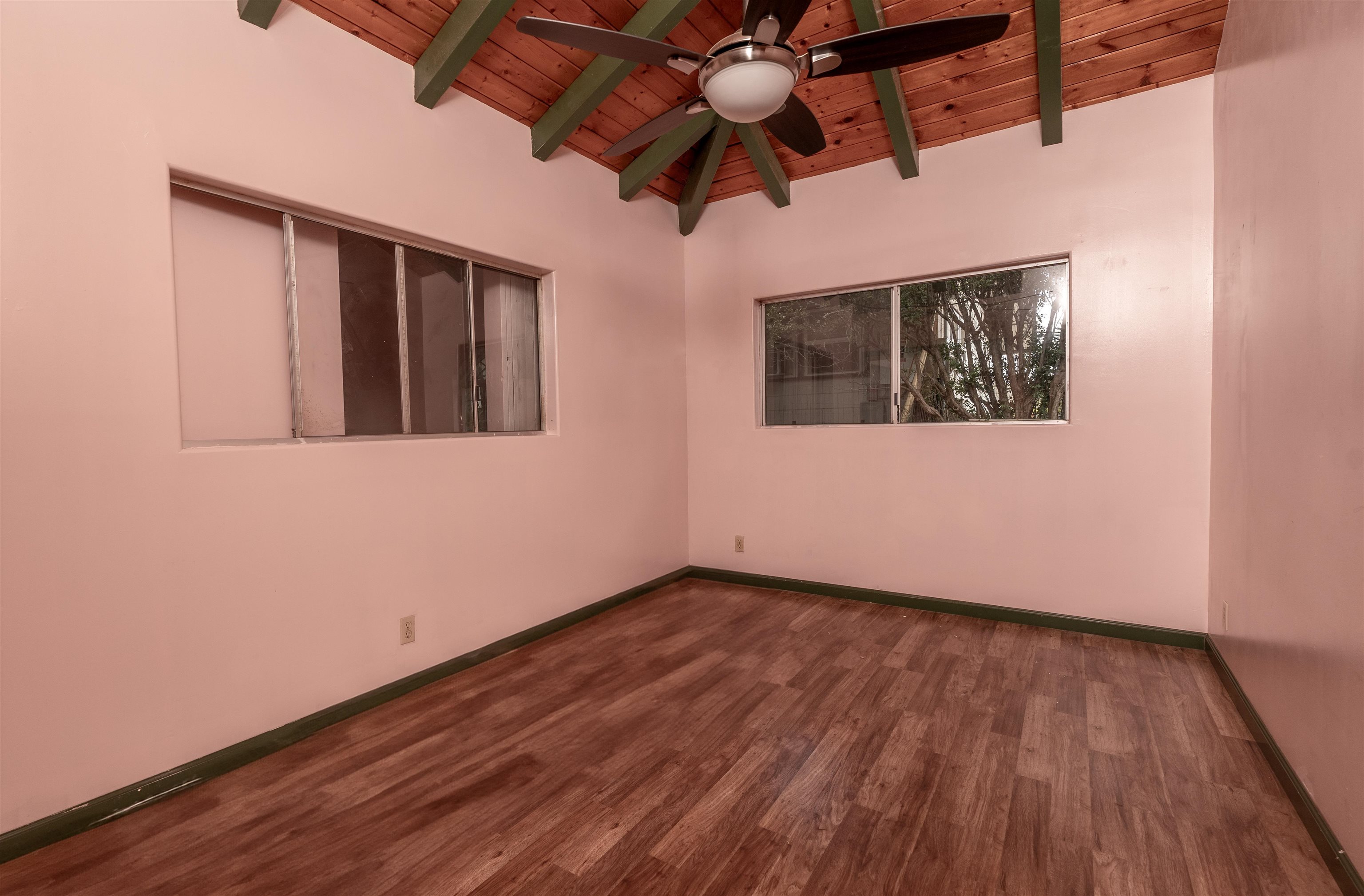 299 Olani Pl Property Photo 24