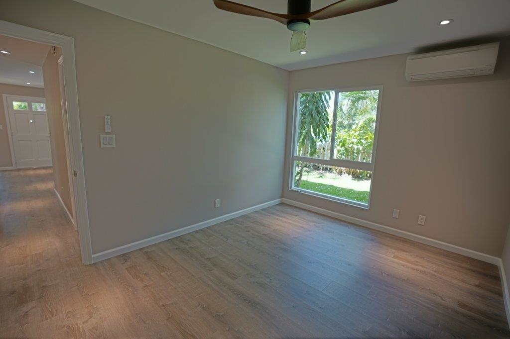 140 Uwapo Rd Property Photo 29