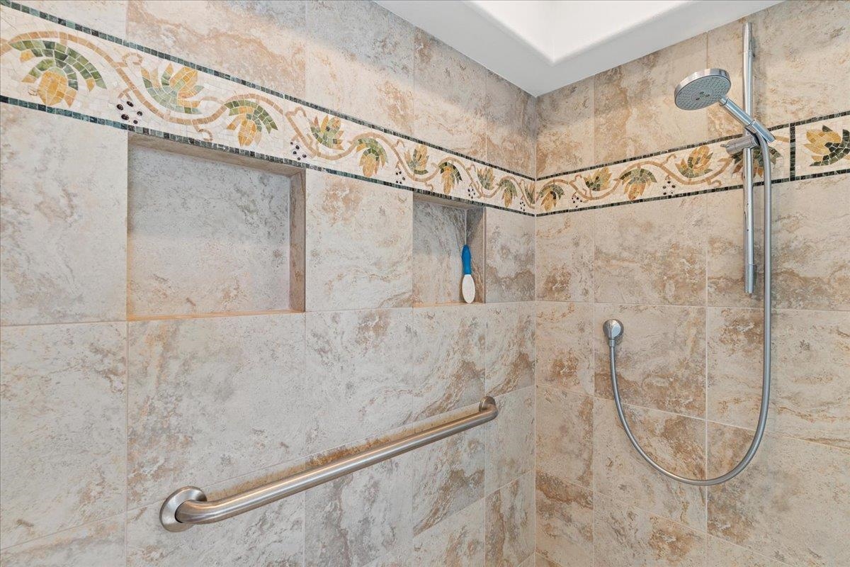 9 Moana Ave Property Photo 23