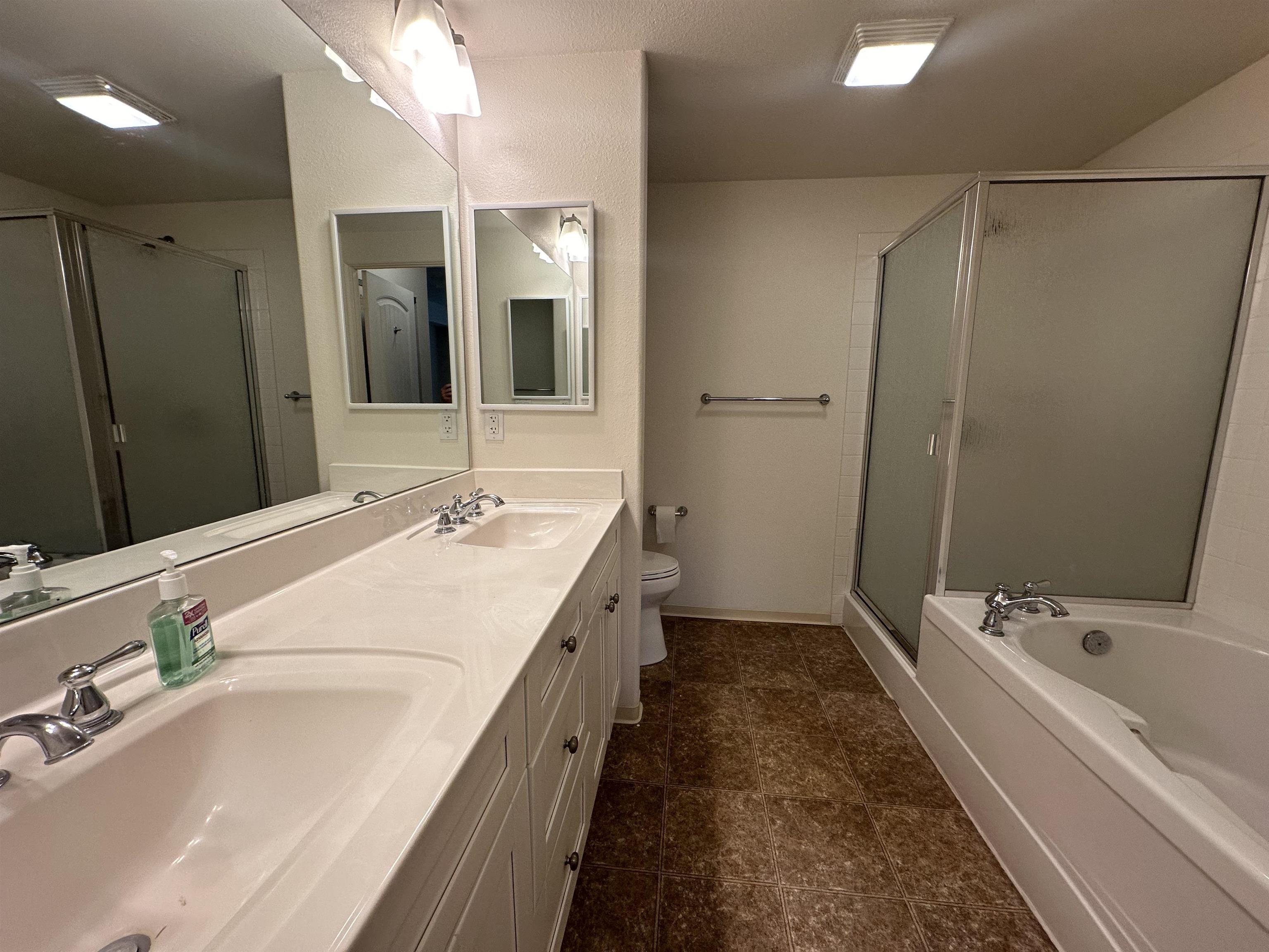 1870 Limahana Cir Property Photo 3
