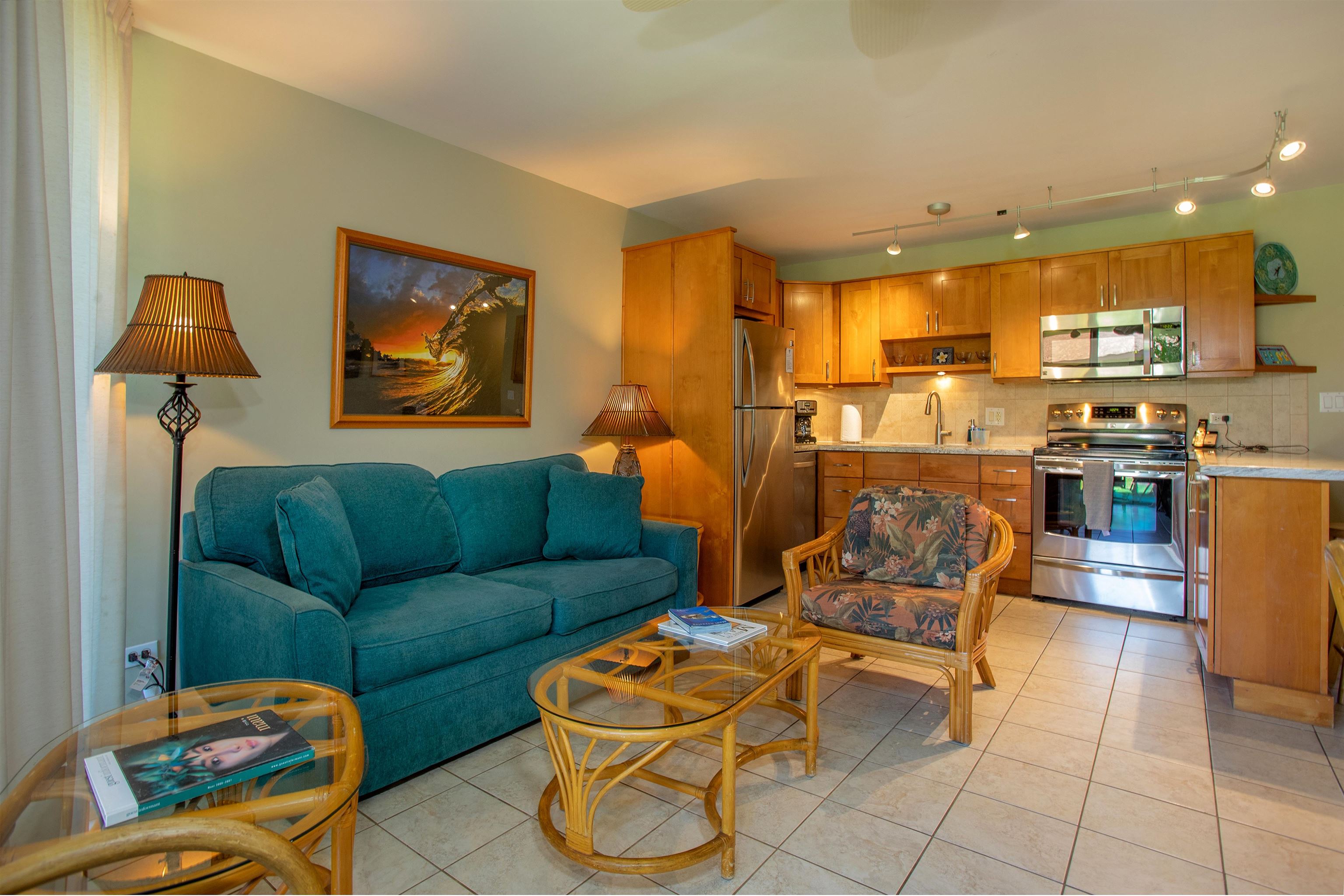 49 W Lipoa St Property Photo 2
