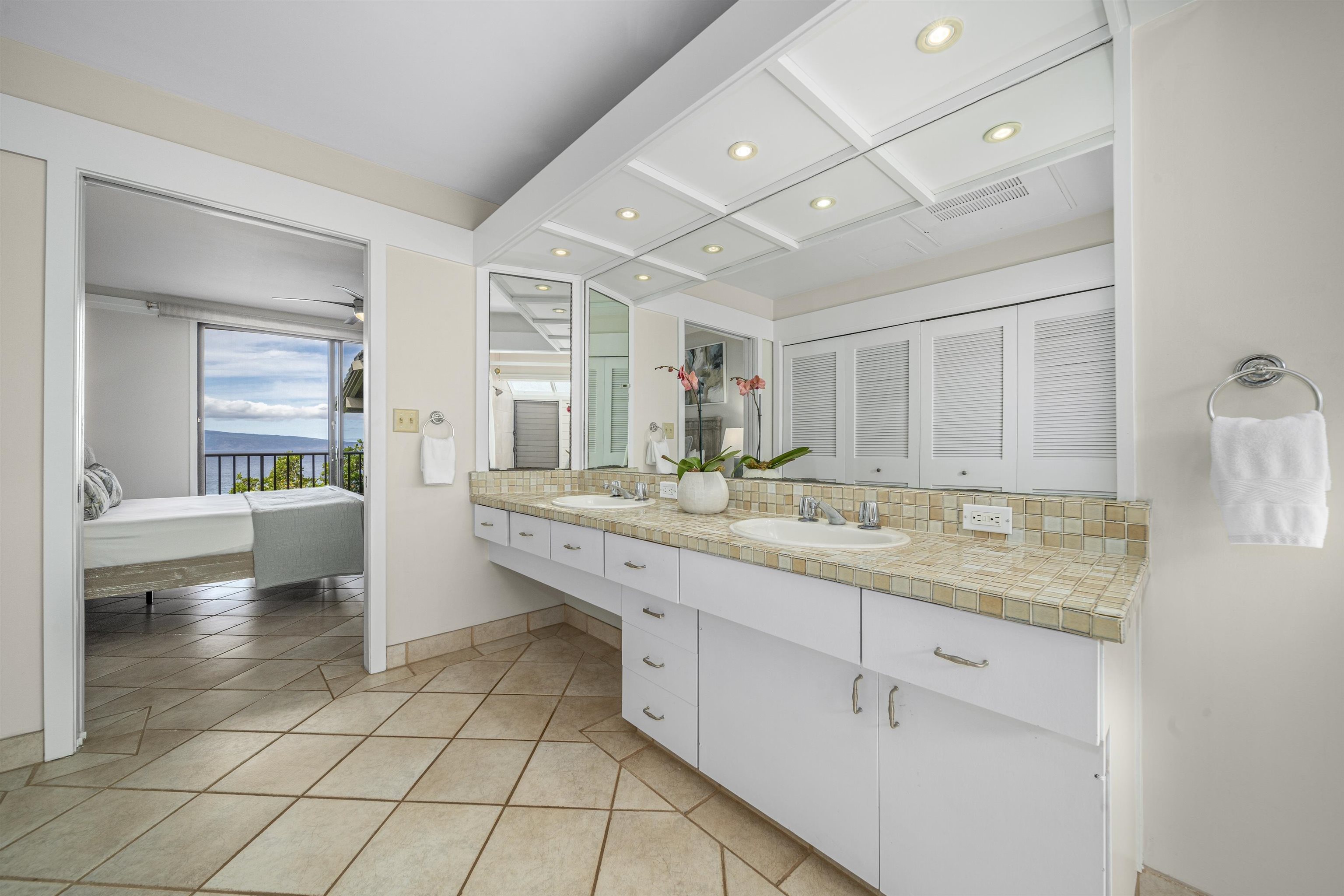 500 Bay Dr Property Photo 26