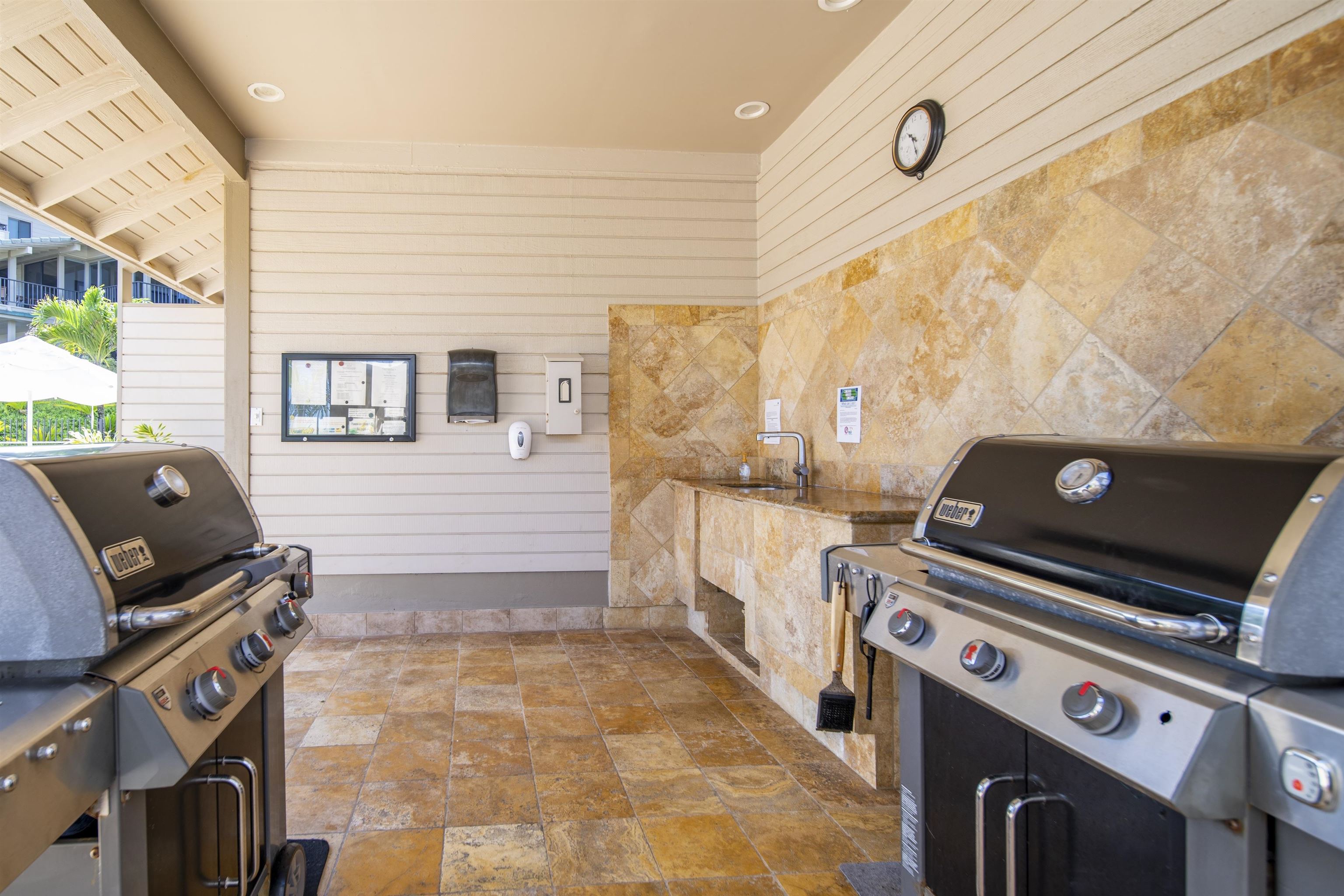 500 Bay Dr Property Photo 40