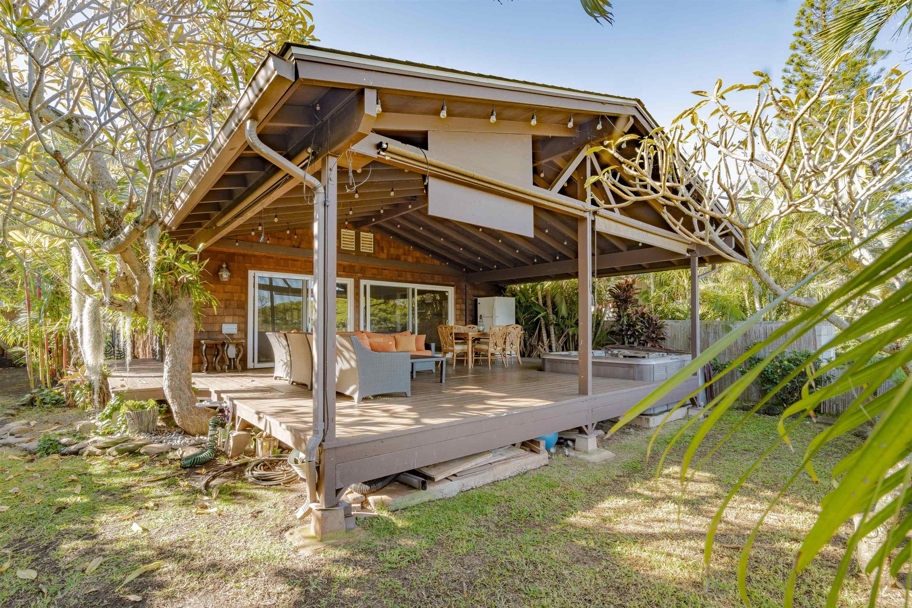 5221-b Kohi St Property Photo 5