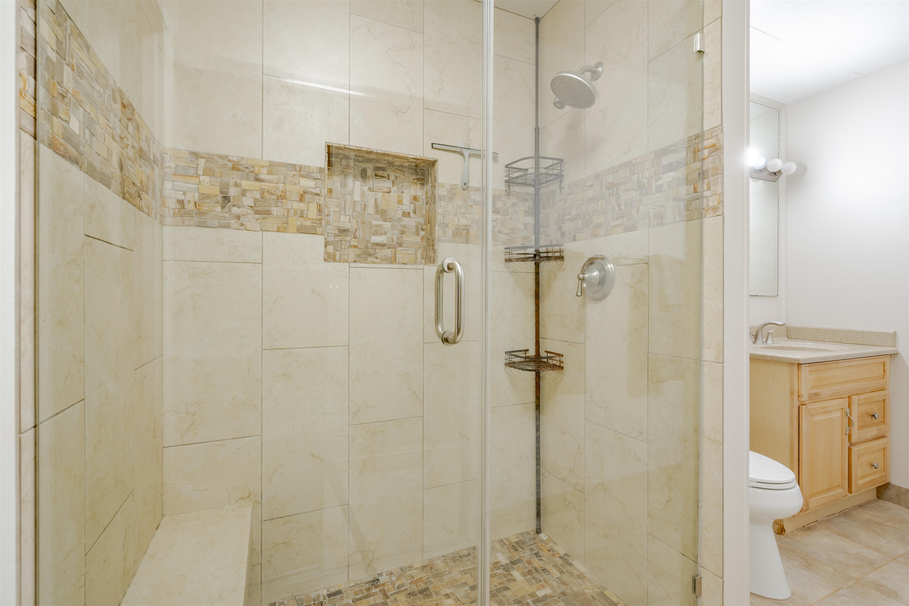 5221-b Kohi St Property Photo 21
