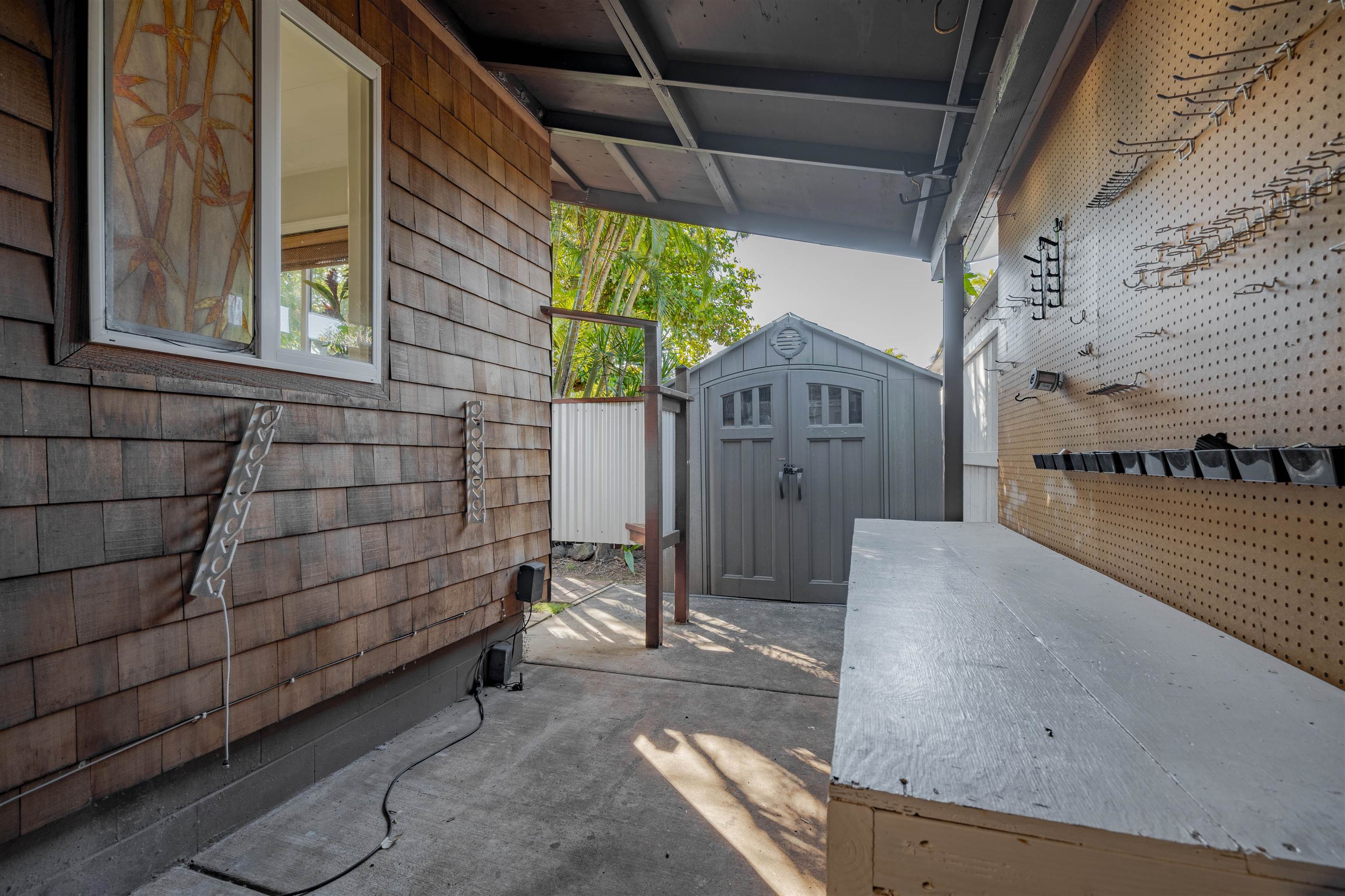 5221-b Kohi St Property Photo 27