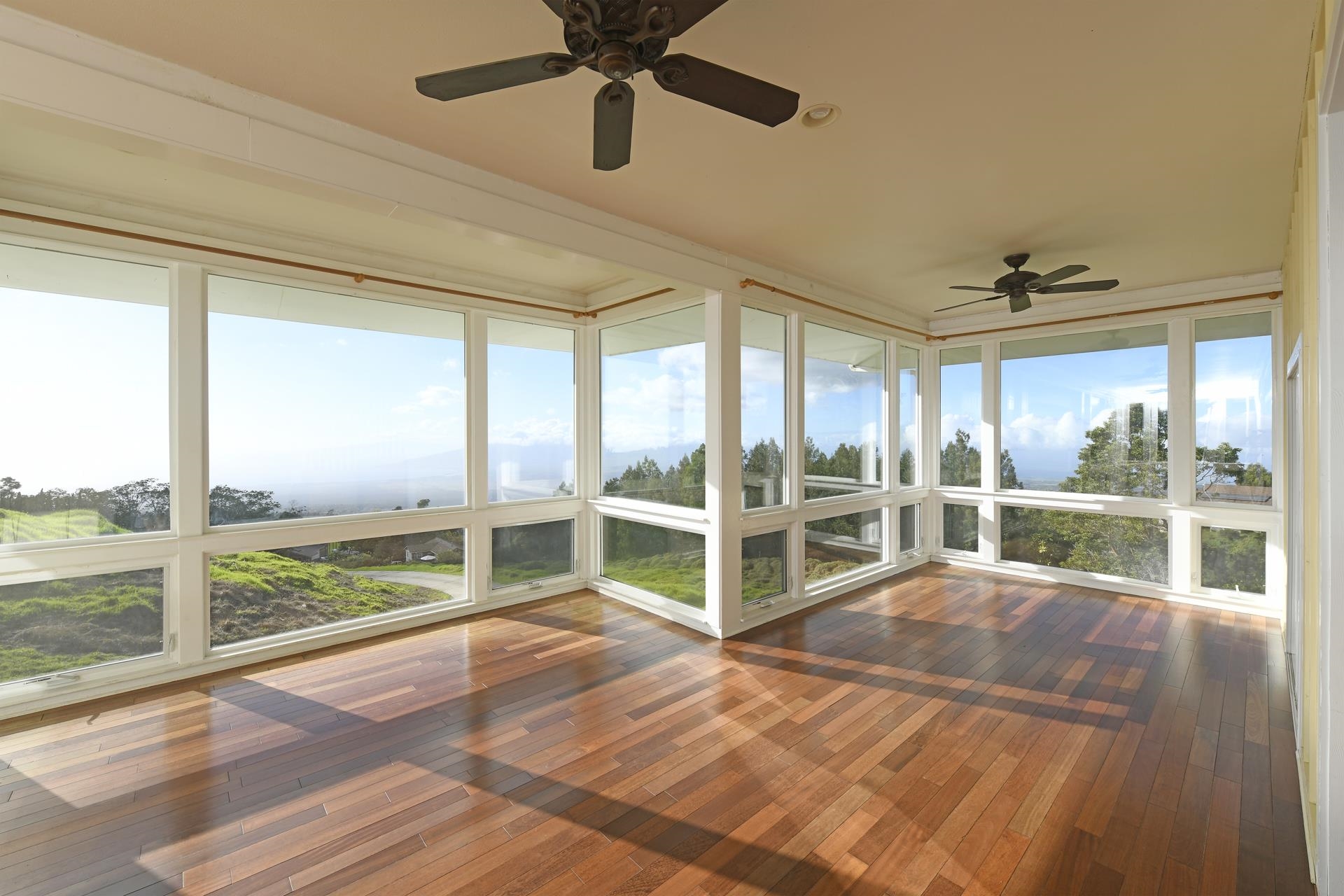210 Napoko Pl Property Photo 10
