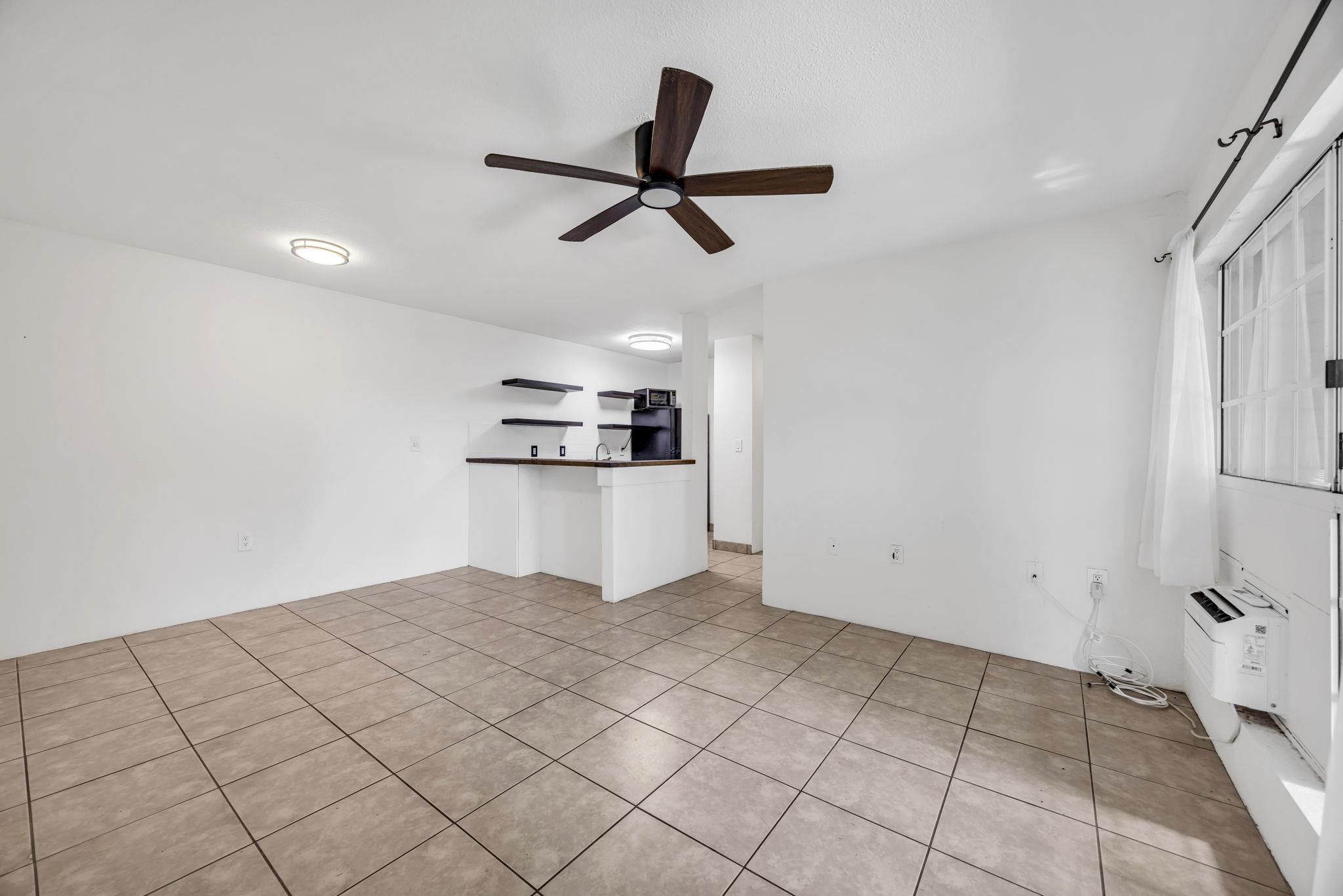 160 Keonekai Rd Property Photo 4