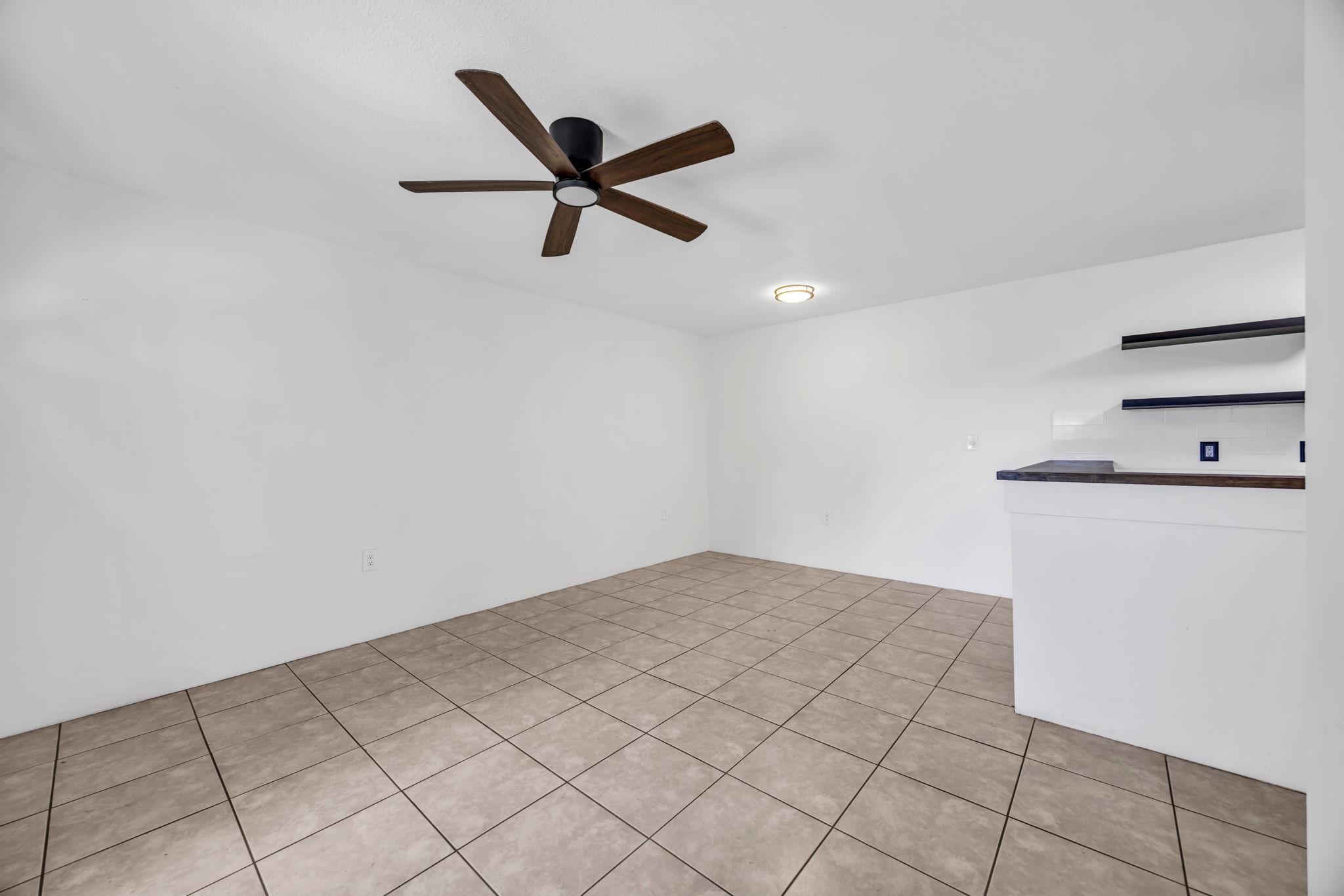 160 Keonekai Rd Property Photo 5