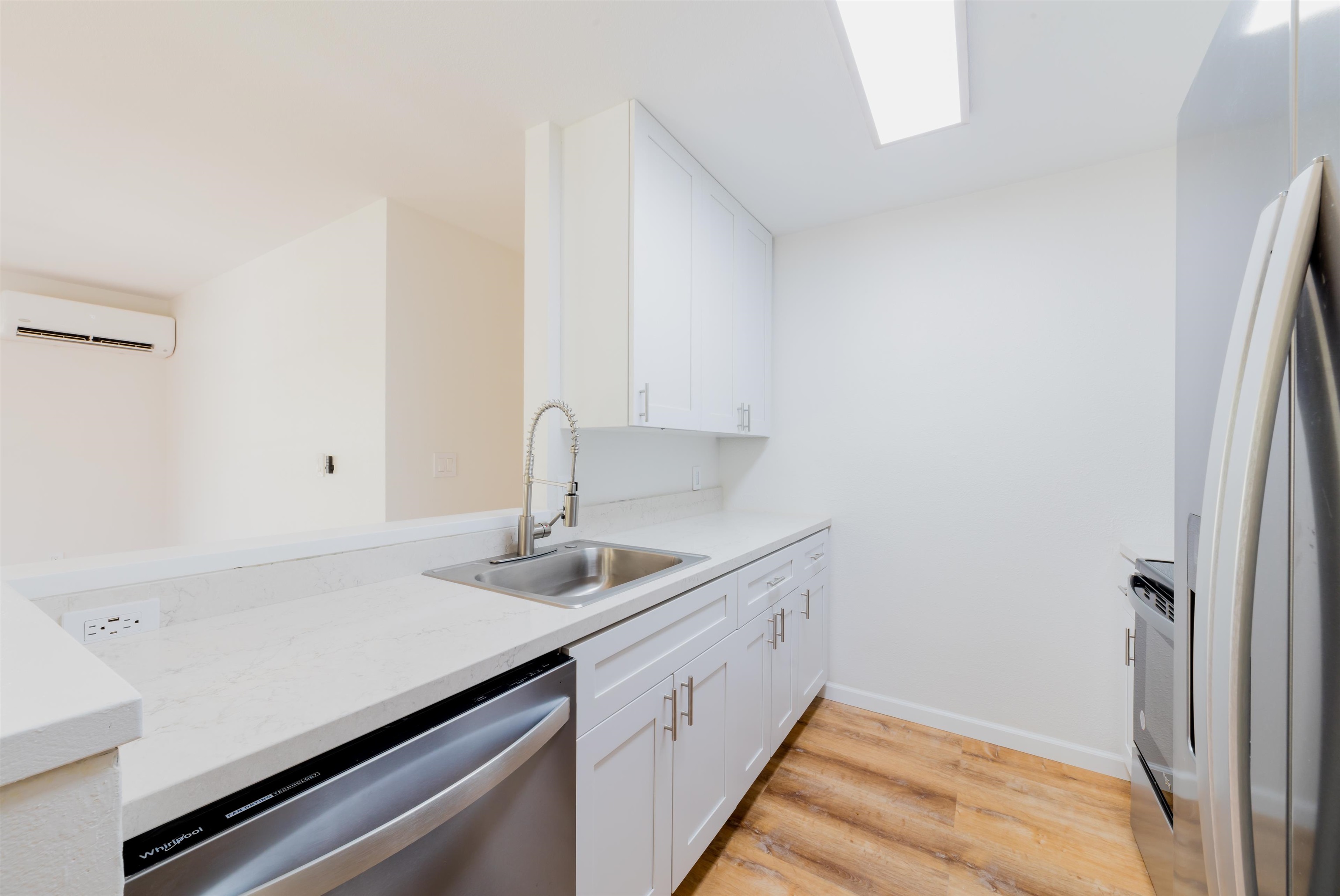 160 Keonekai Rd Property Photo 10
