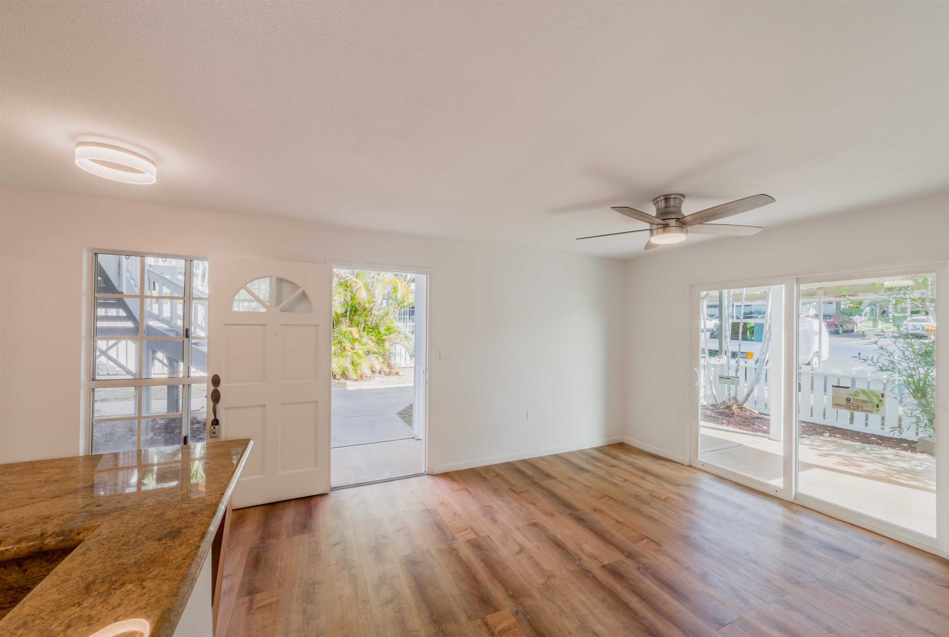 160 Keonekai Rd Property Photo 7