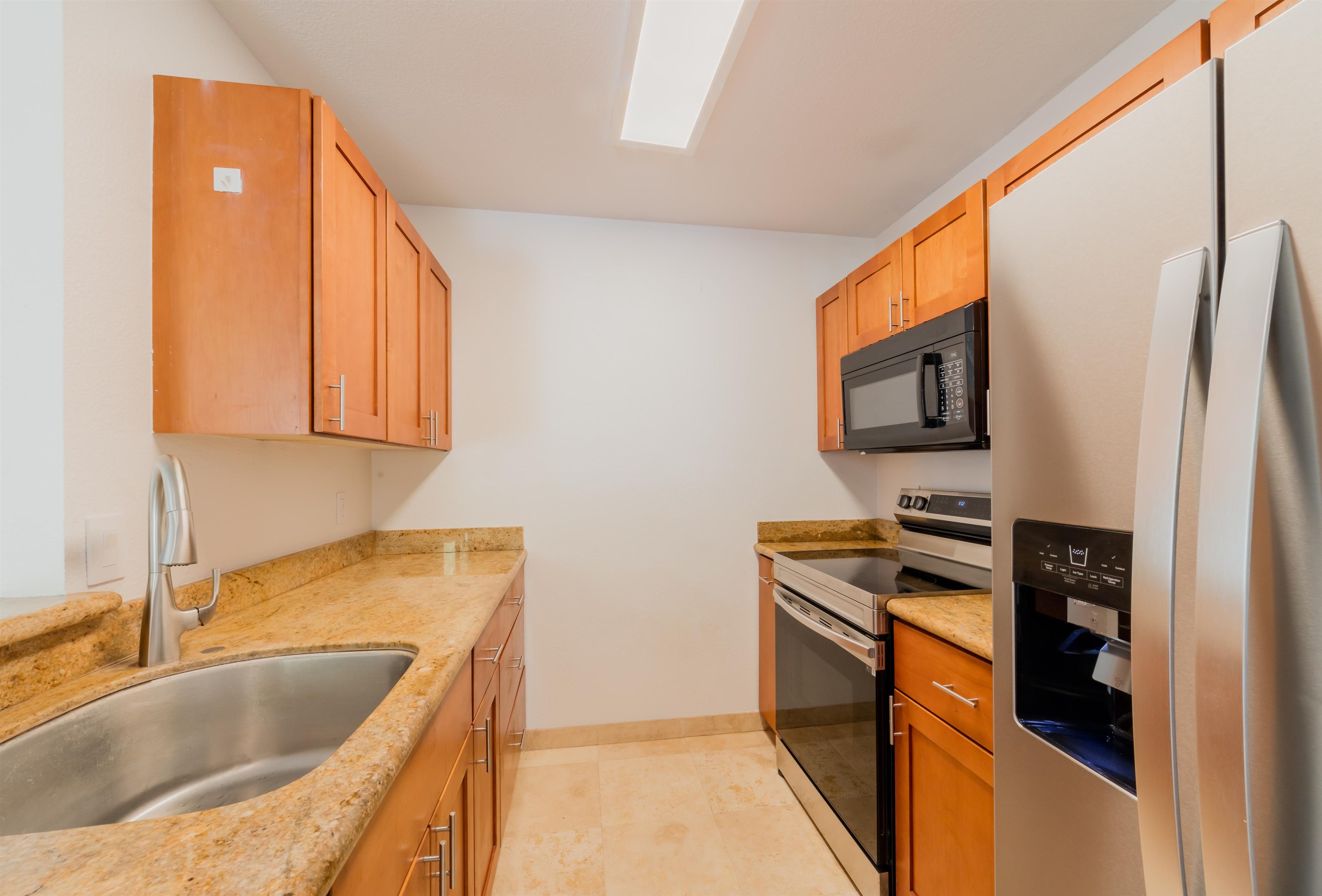 160 Keonekai Rd Property Photo 8