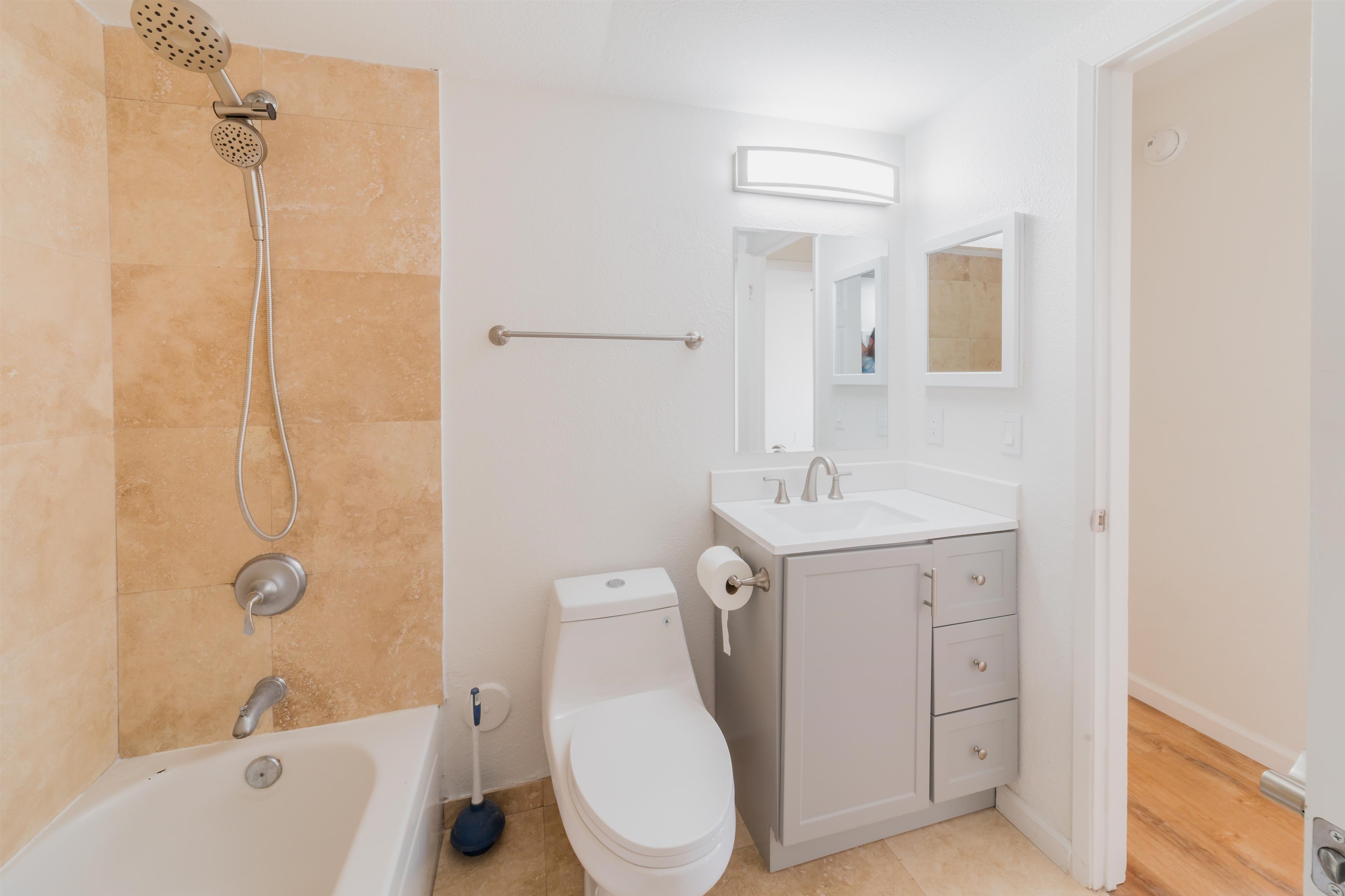 160 Keonekai Rd Property Photo 19