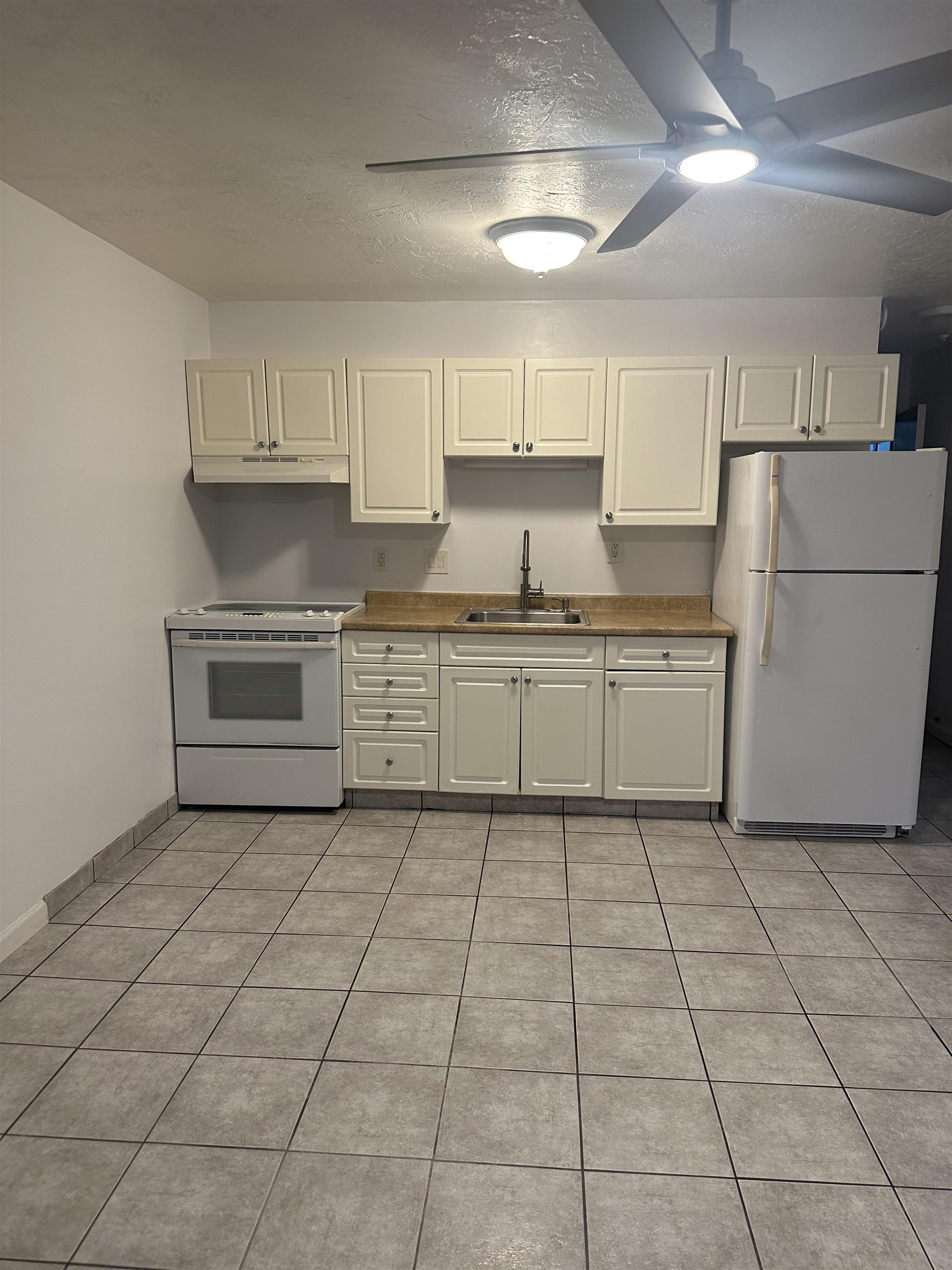 2140 Awihi Pl Property Photo 1
