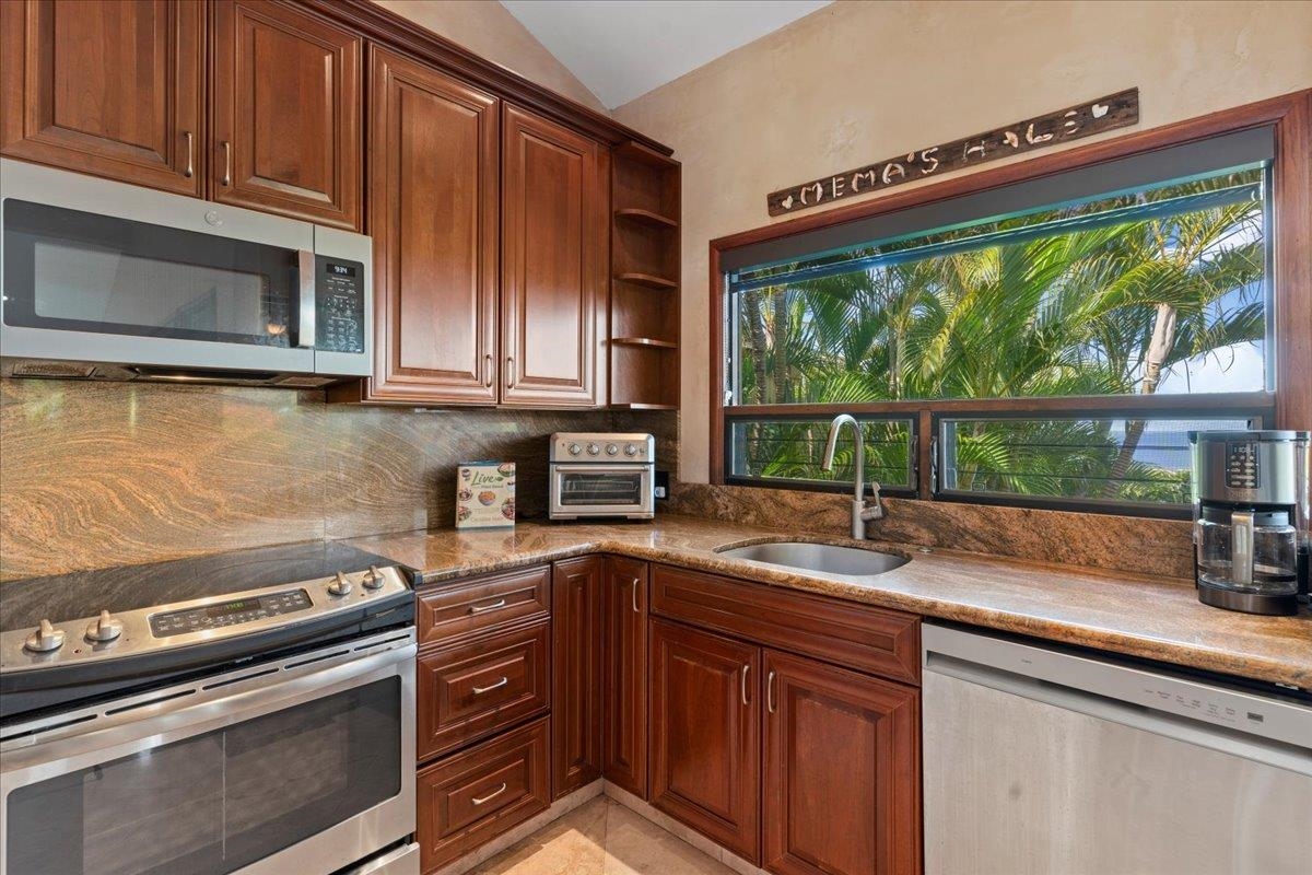 10 Wailea Ekolu Pl Property Photo 13