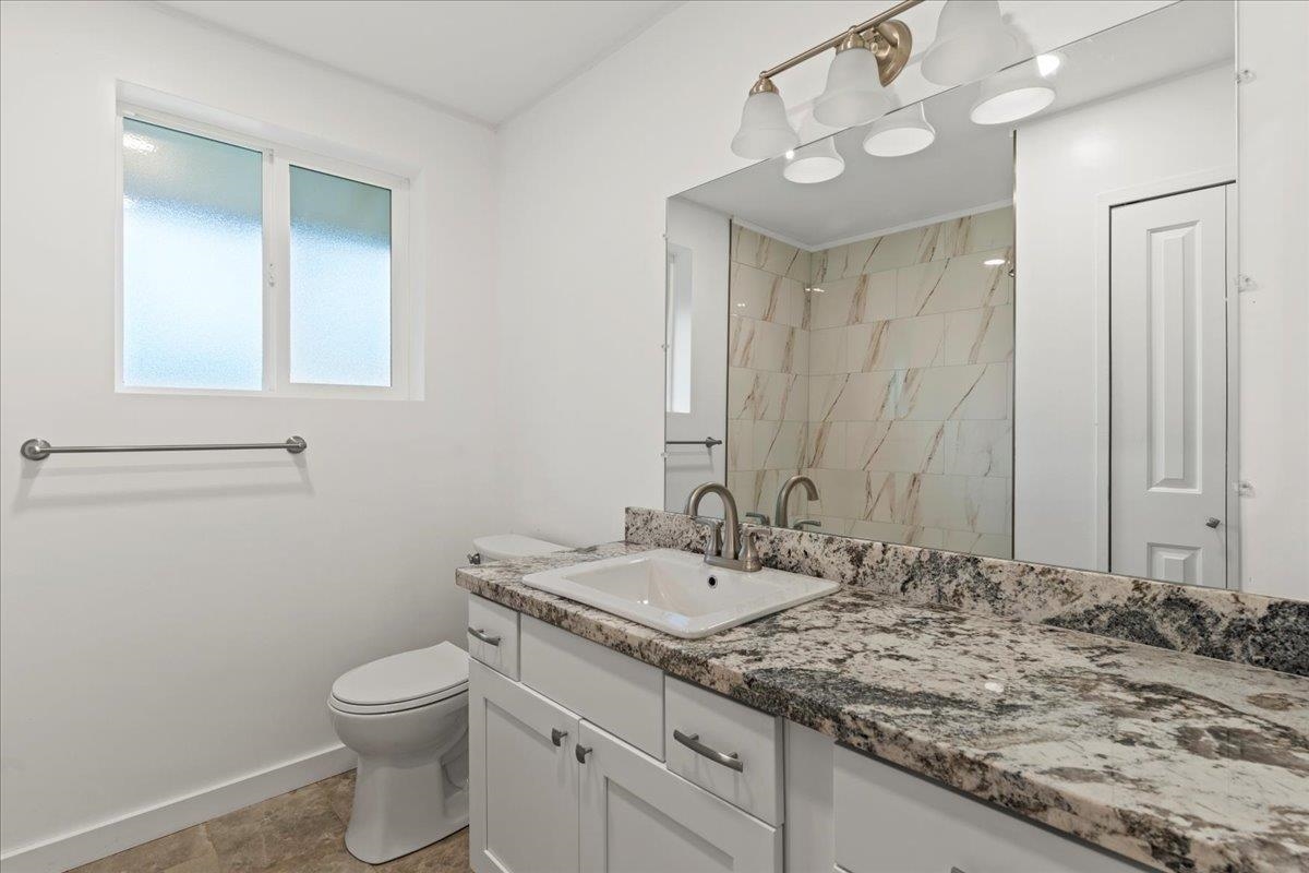 490 Kaiola Pl Property Photo 16