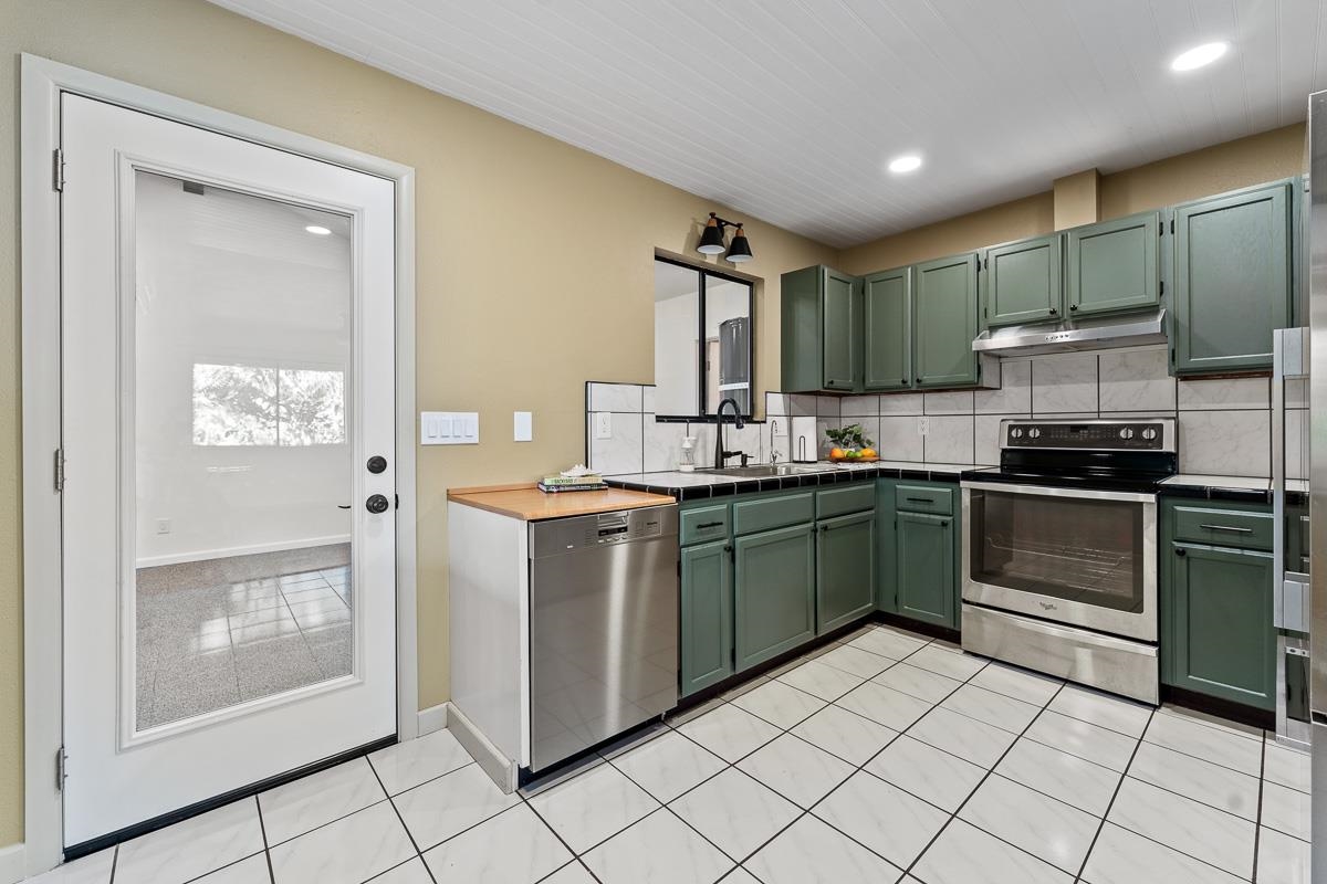 3365 Akala Dr Property Photo 27