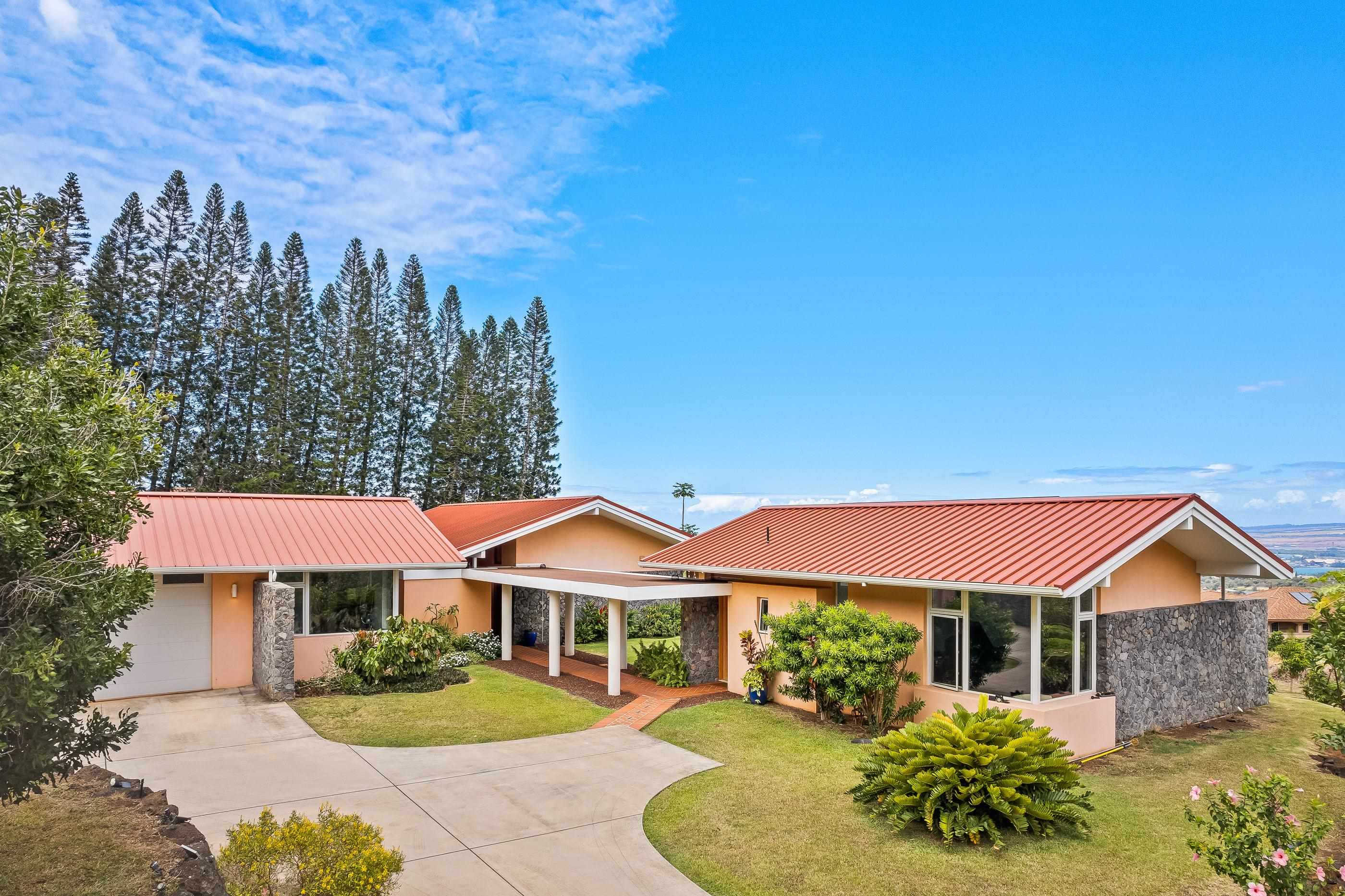 81 Maika St Property Photo 1
