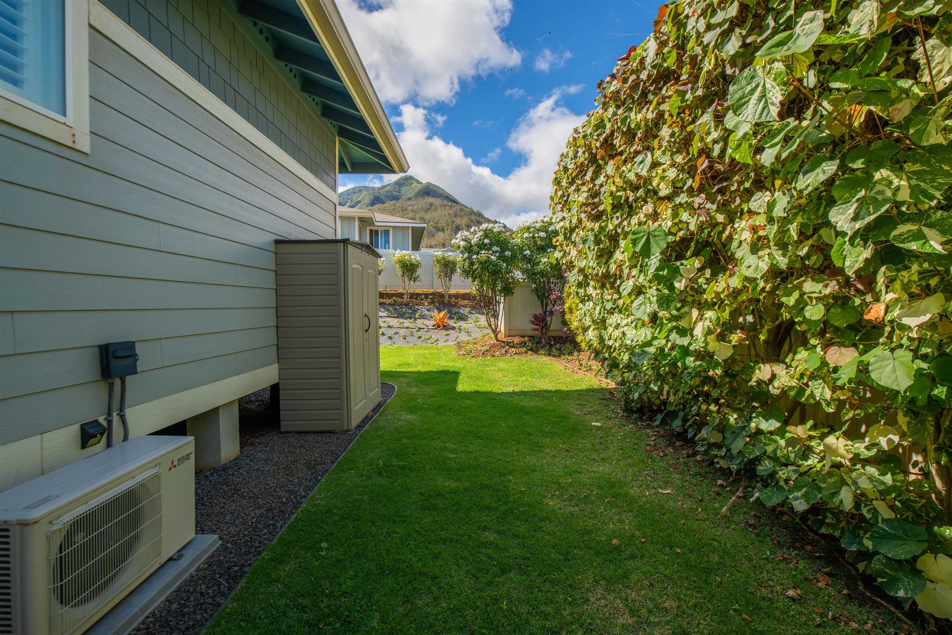 90 Hoolaau St Property Photo 36