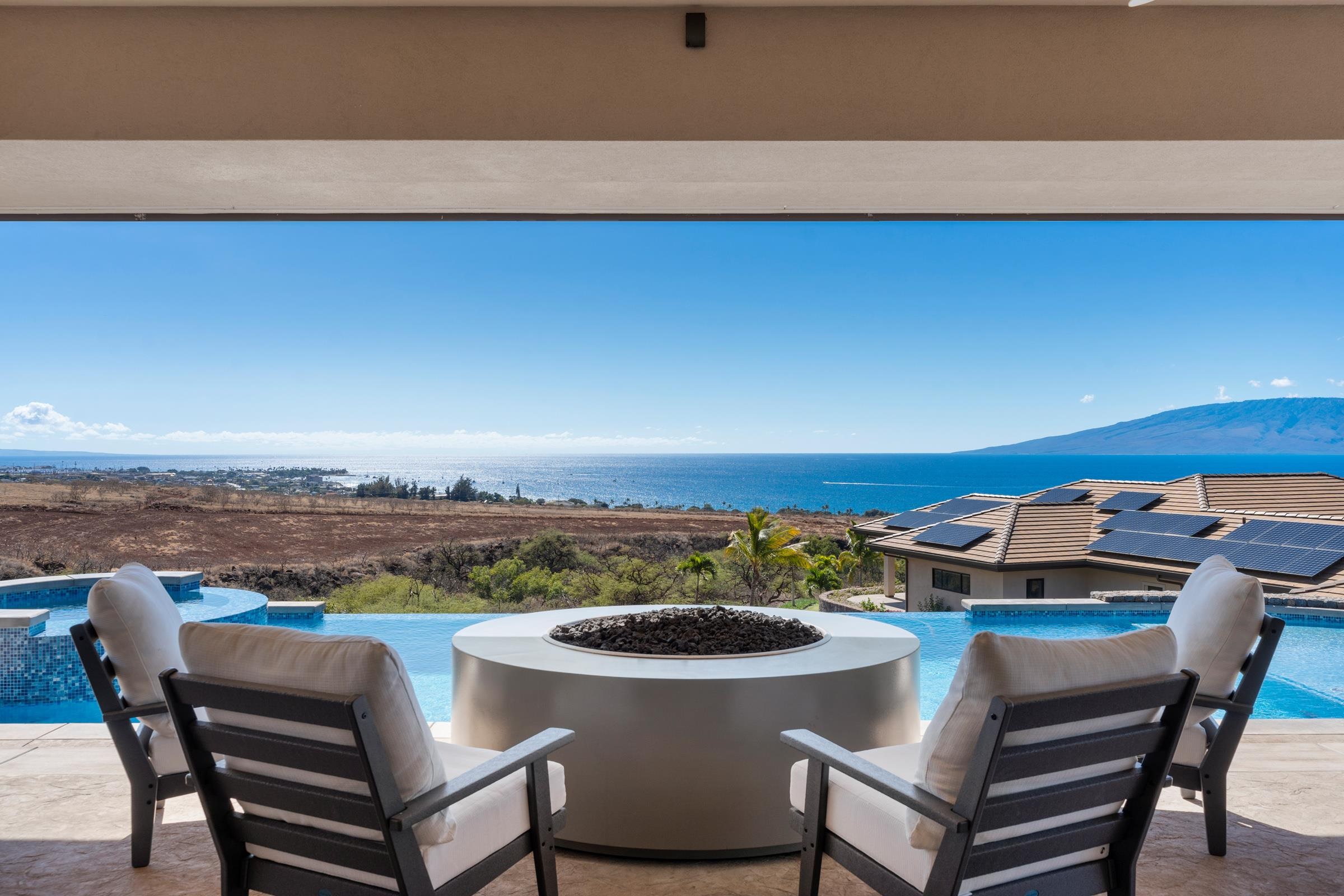564 Anapuni Loop Property Photo 8