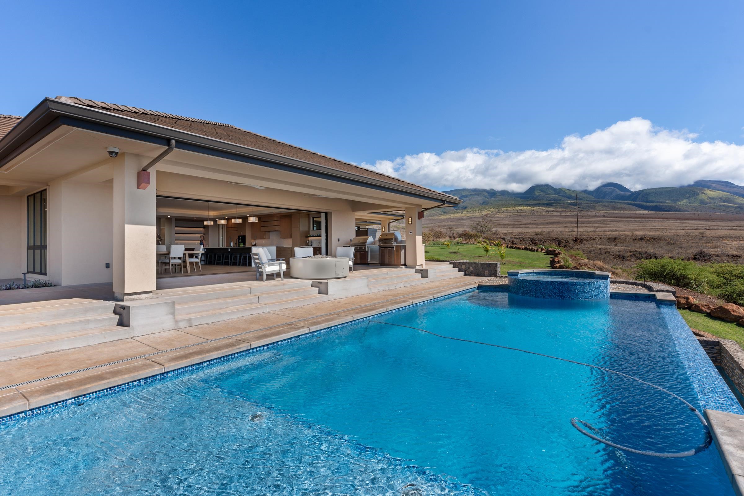 564 Anapuni Loop Property Photo 9