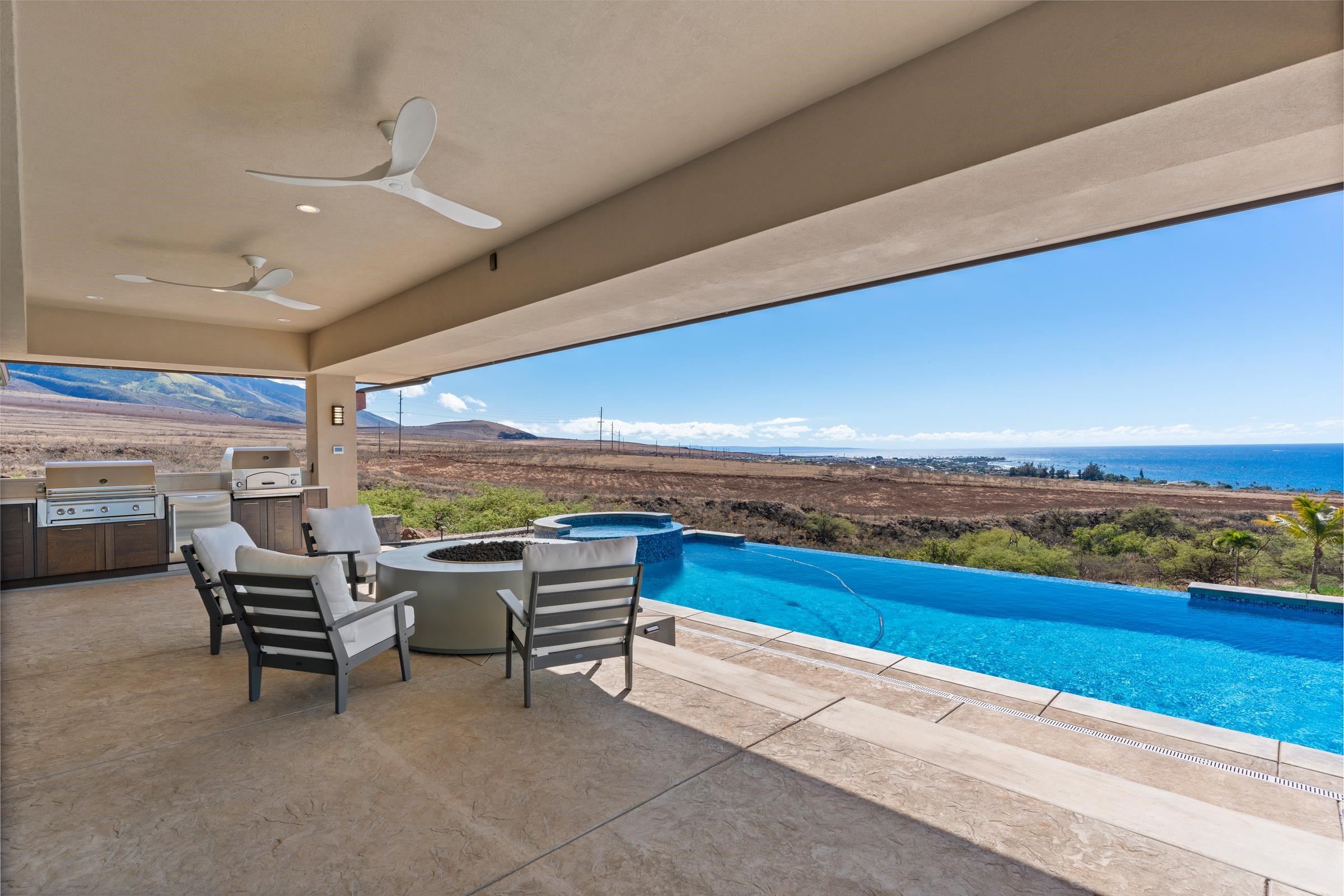 564 Anapuni Loop Property Photo 17