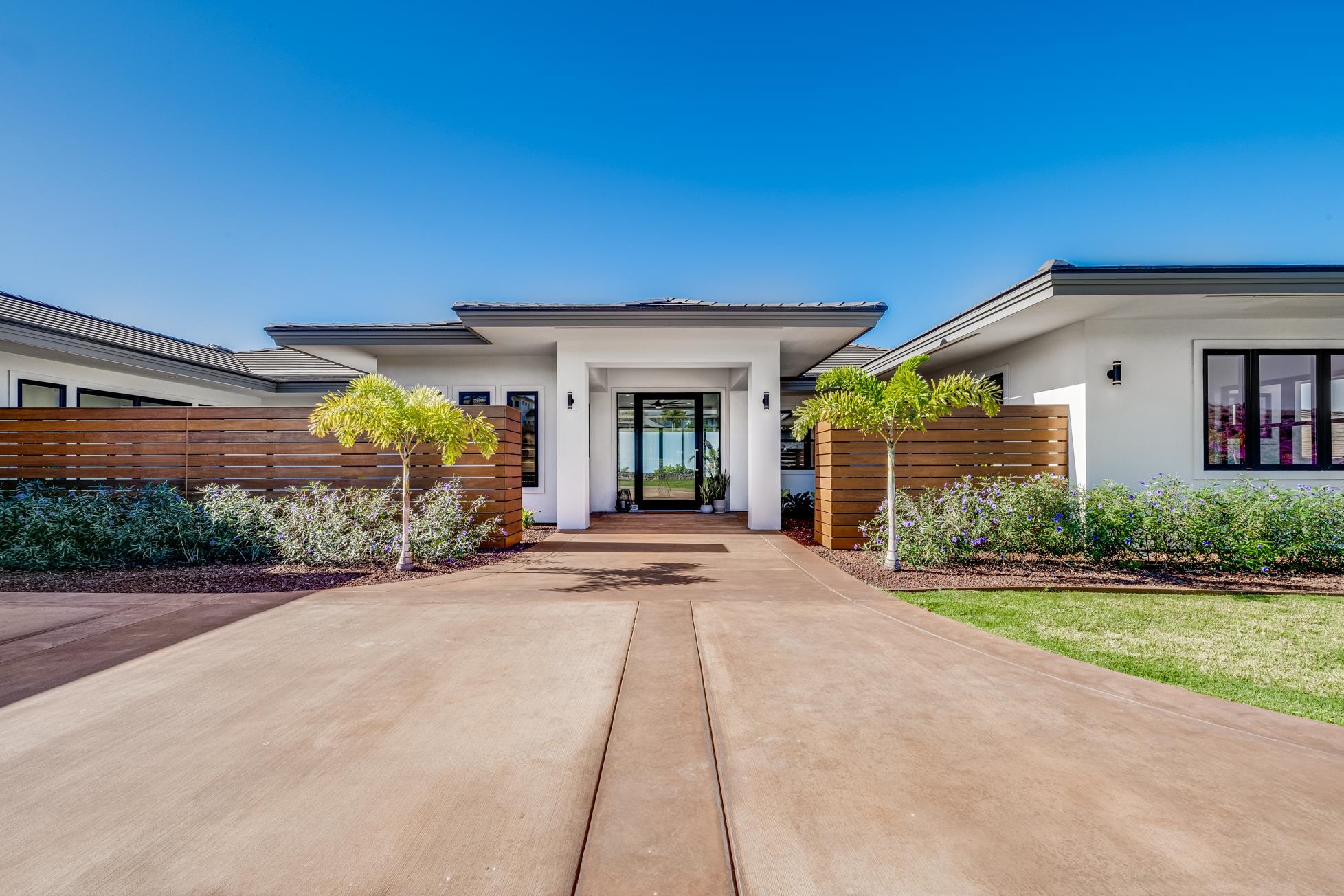 837 Anapuni Loop Property Photo 1