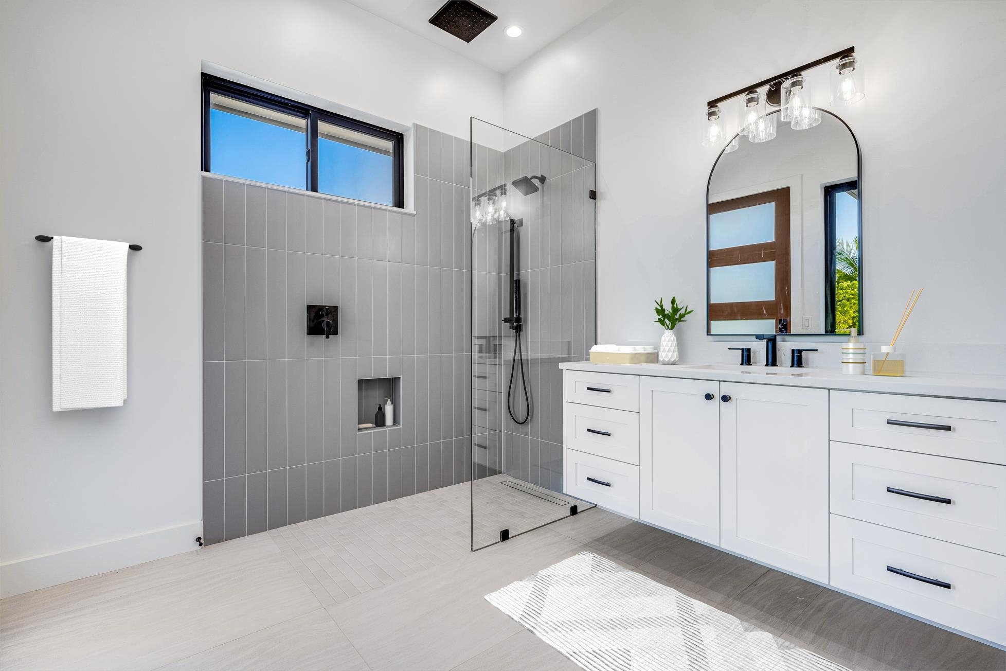 837 Anapuni Loop Property Photo 26
