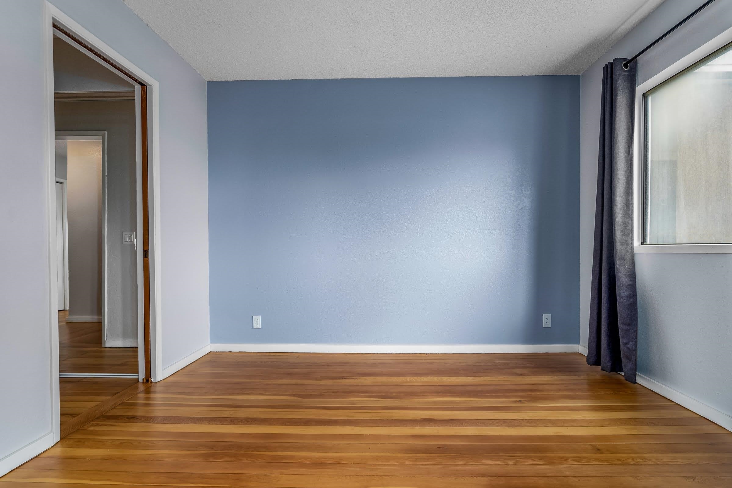 2180 W Vineyard St Property Photo 5