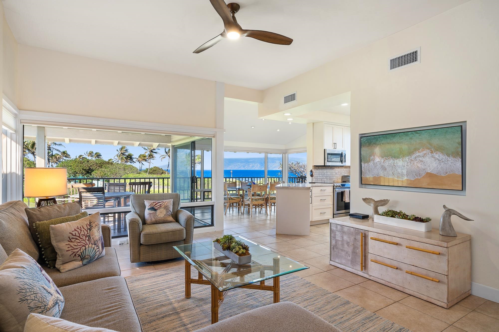 500 Bay Dr Property Photo 3