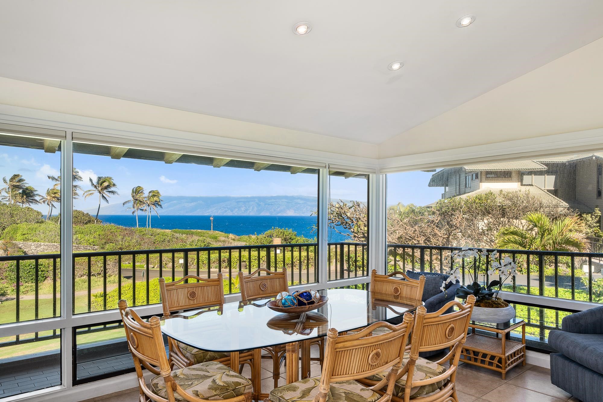500 Bay Dr Property Photo 4
