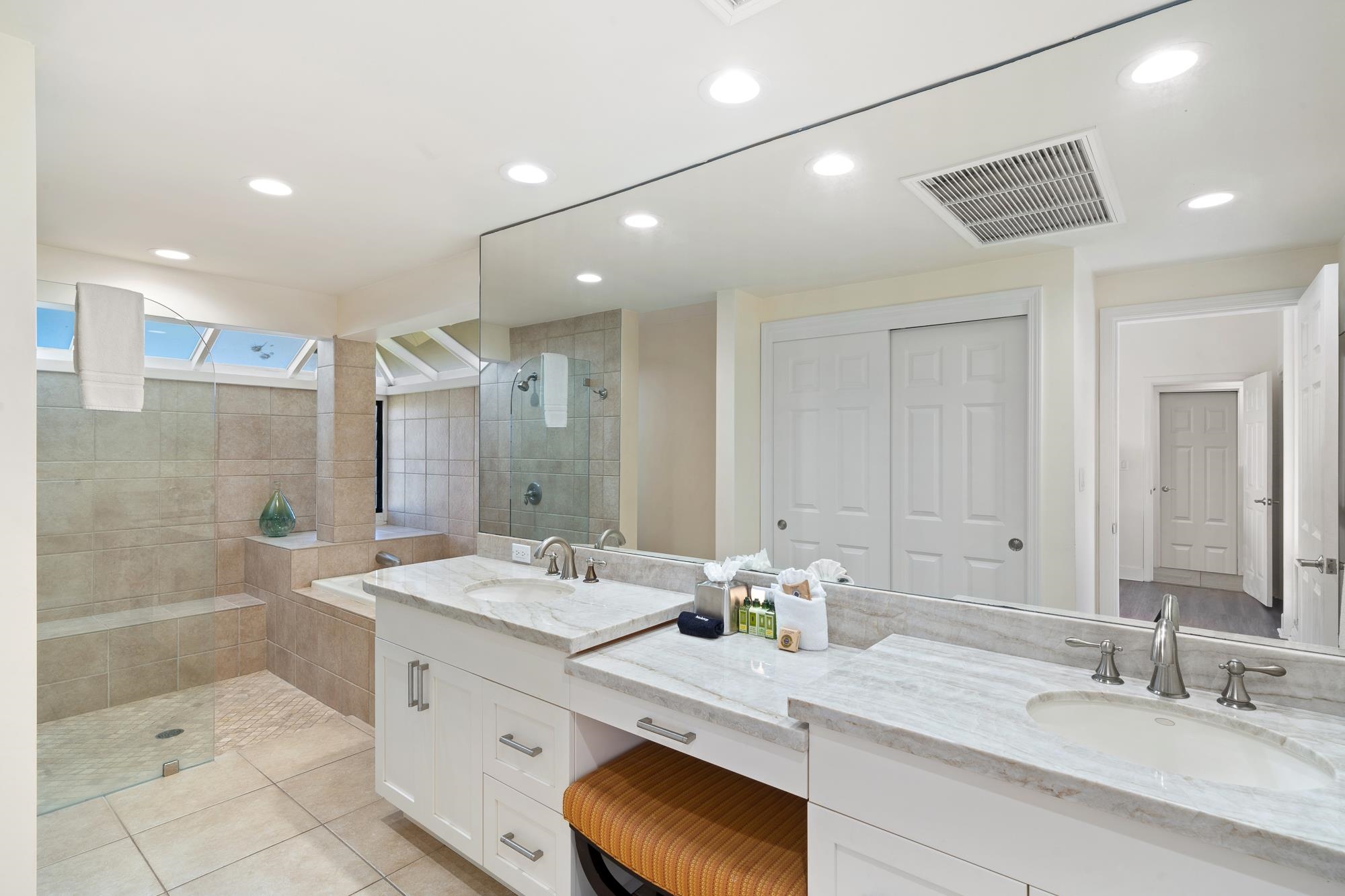 500 Bay Dr Property Photo 18