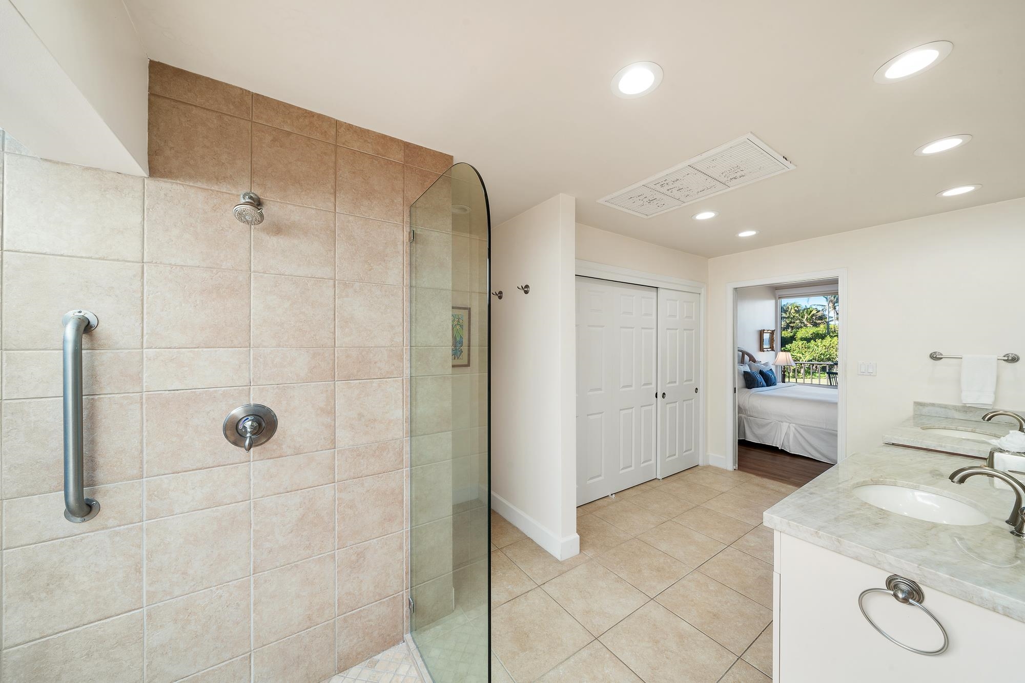 500 Bay Dr Property Photo 25