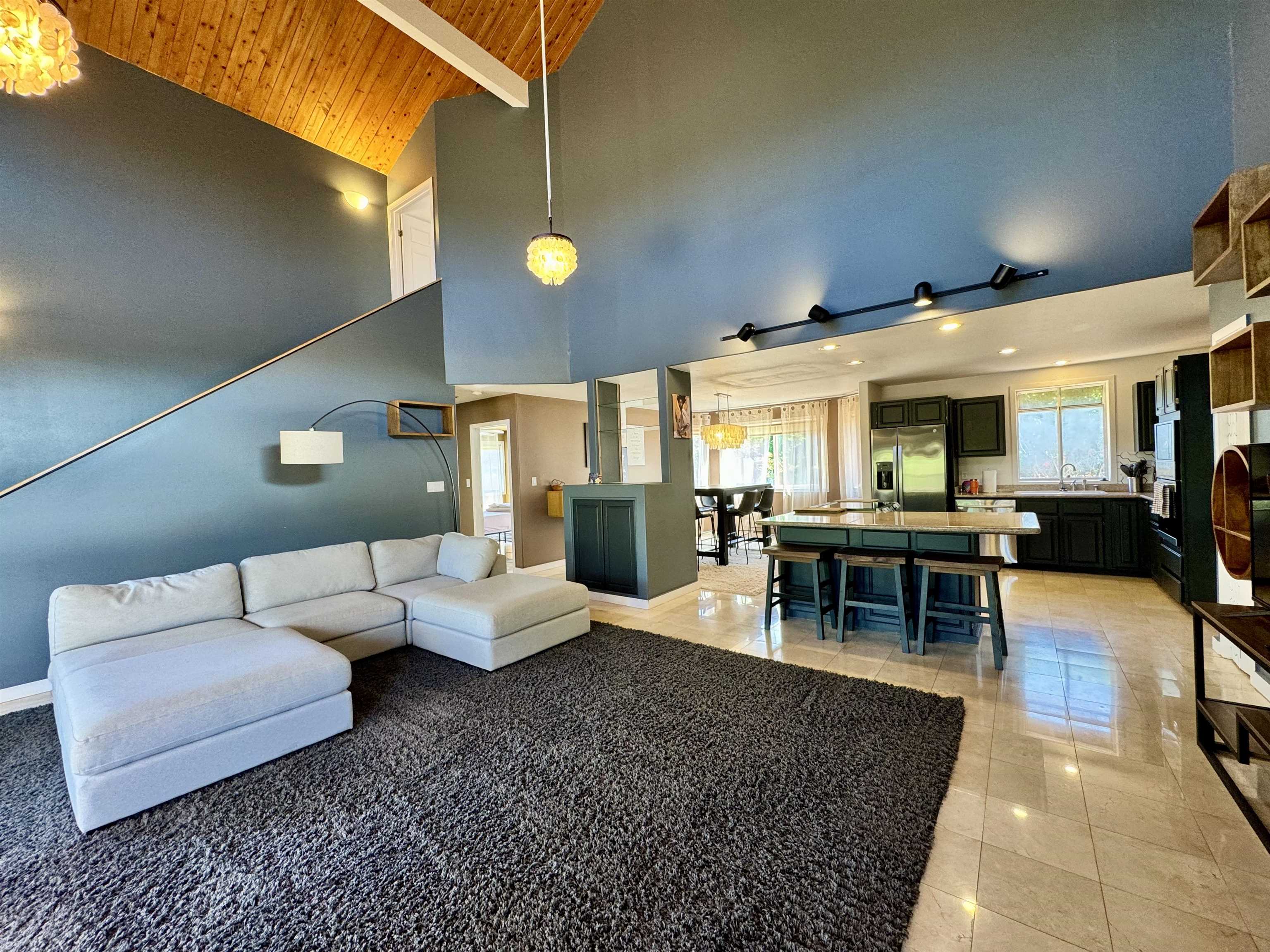 126 Kaiaka Rd Property Photo 5